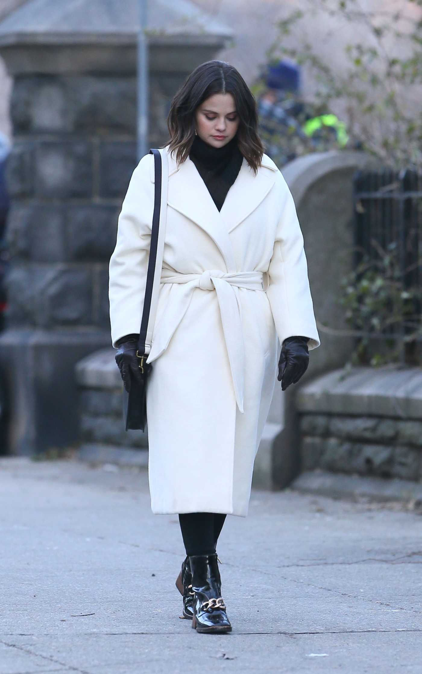 Selena Gomez in a White Coat Films Scenes for Only Murders in the Building  Season 2 in New York 02/14/2022