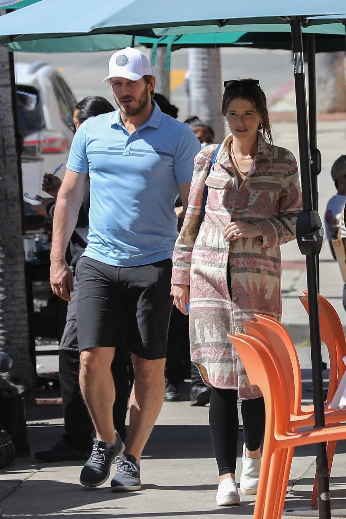 Katherine Schwarzenegger in a Black Leggings Was Seen Out with Chris Pratt in the Oacific Palisades 03/11/2022