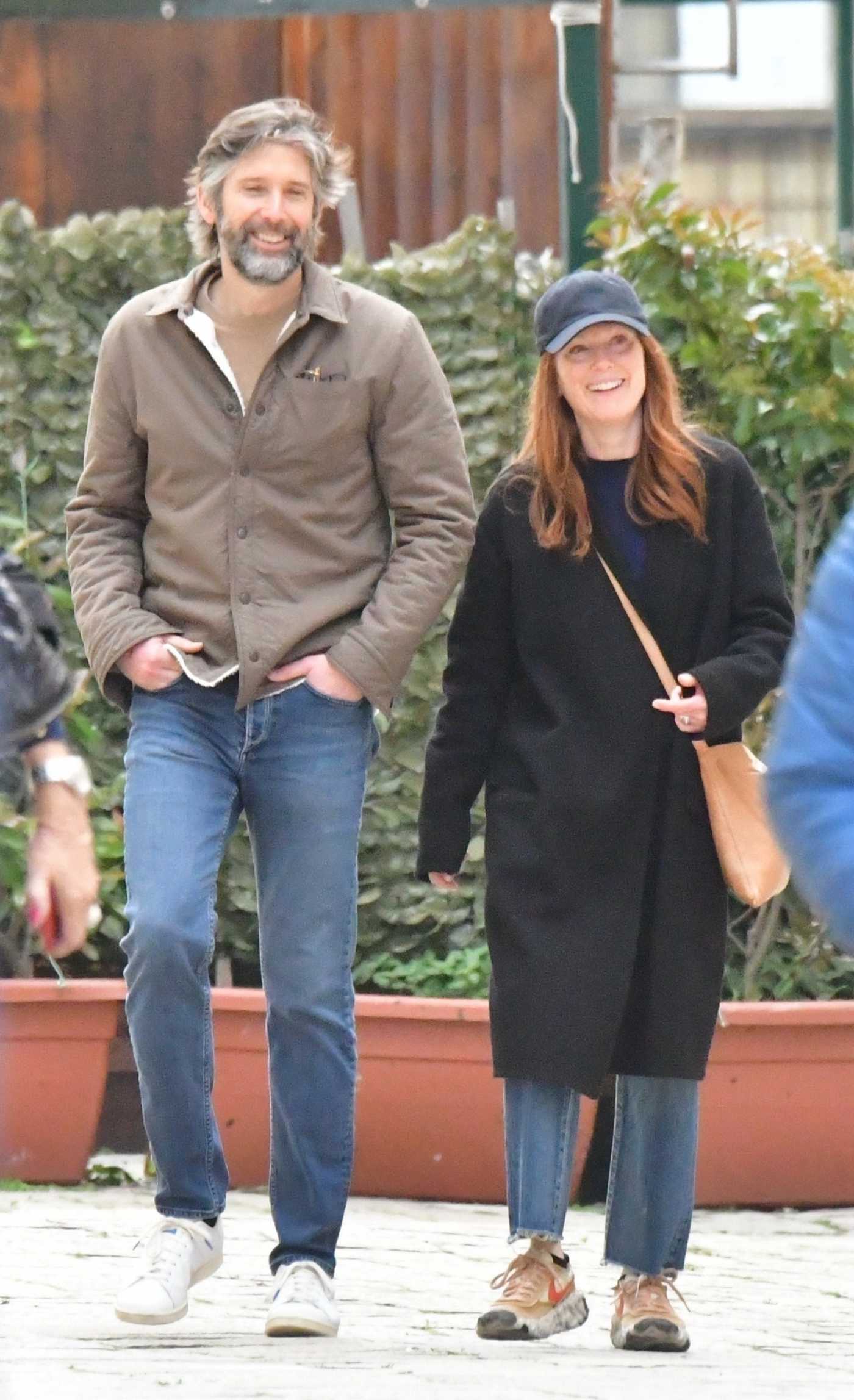 Julianne Moore in a Black Cap Was Seen Out with Her Husband Bart Freundlich in Venice 04/19/2022