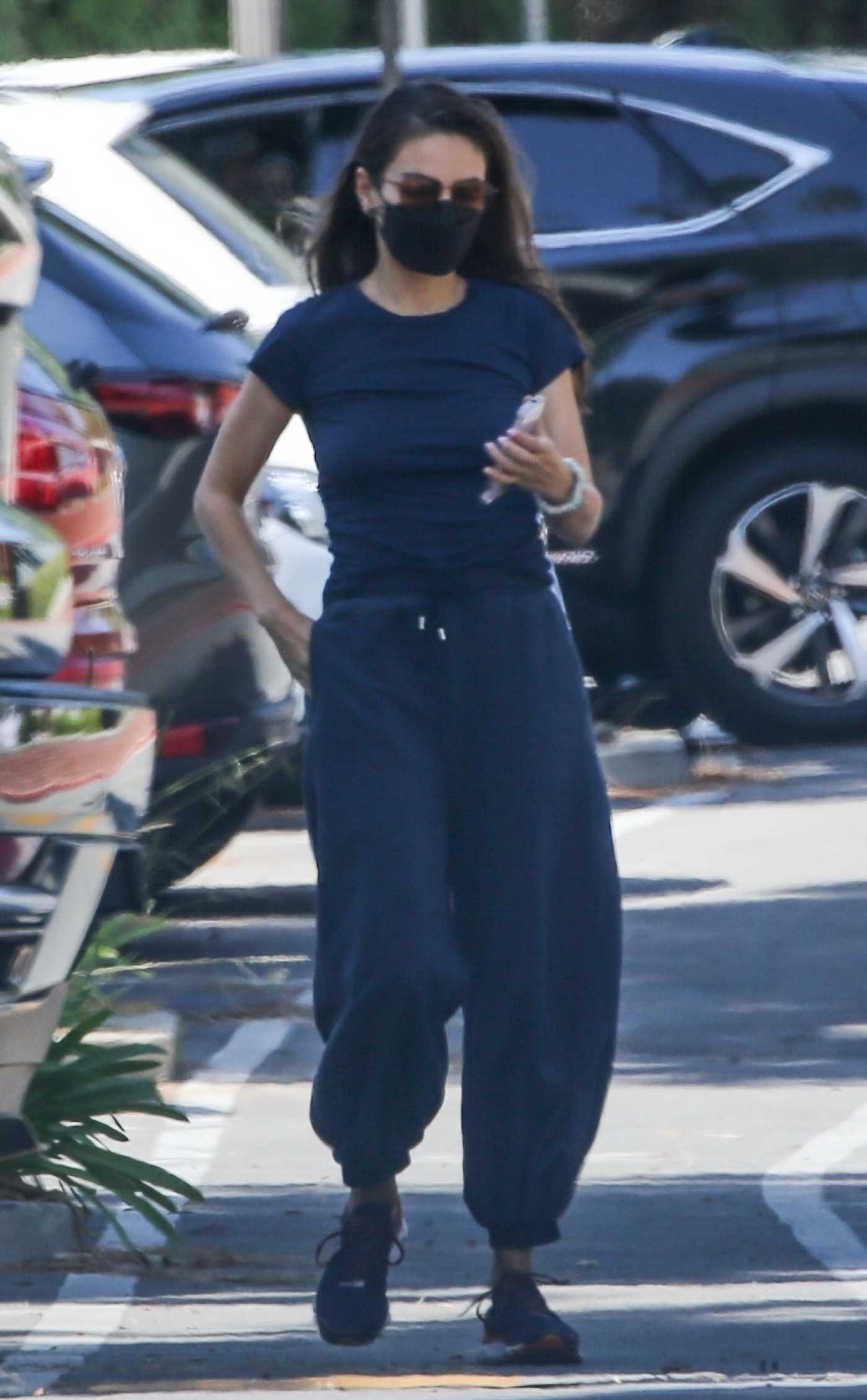 Mila Kunis in a Blue Sweatpants Was Seen Out in Studio City 04/26/2022