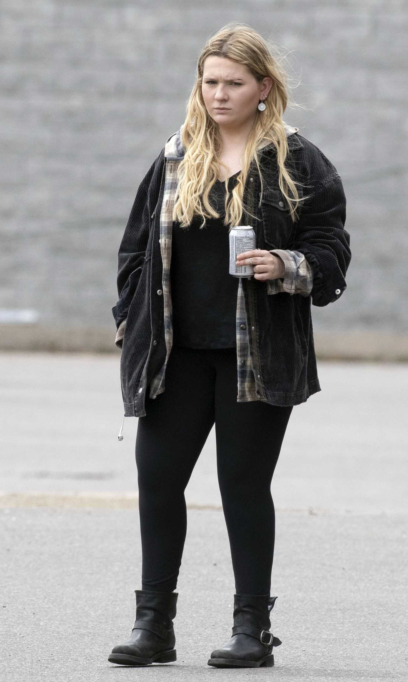 Abigail Breslin Was Spotted Filming the TV Series Accused in Toronto 06/03/2022