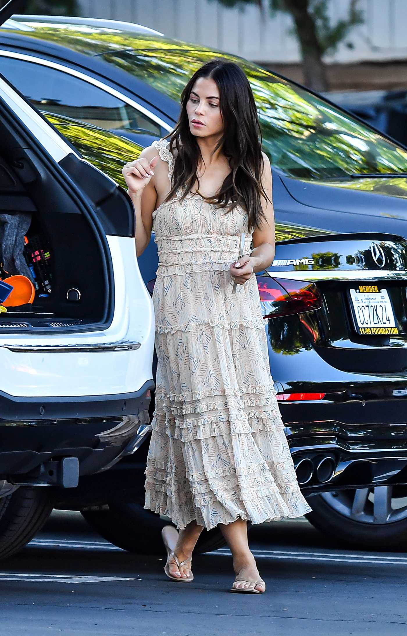 Jenna Dewan in a Beige Dress Goes Shopping in Los Angeles 06/30/2022