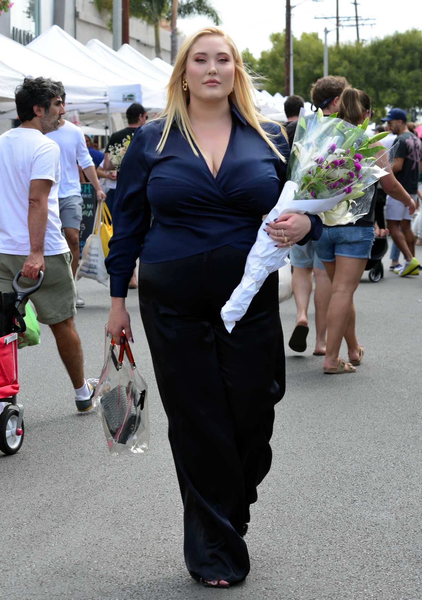 Hayley Hasselhoff in a Blue Blouse Leaves the Farmers Market in West Hollywood 07/31/2022