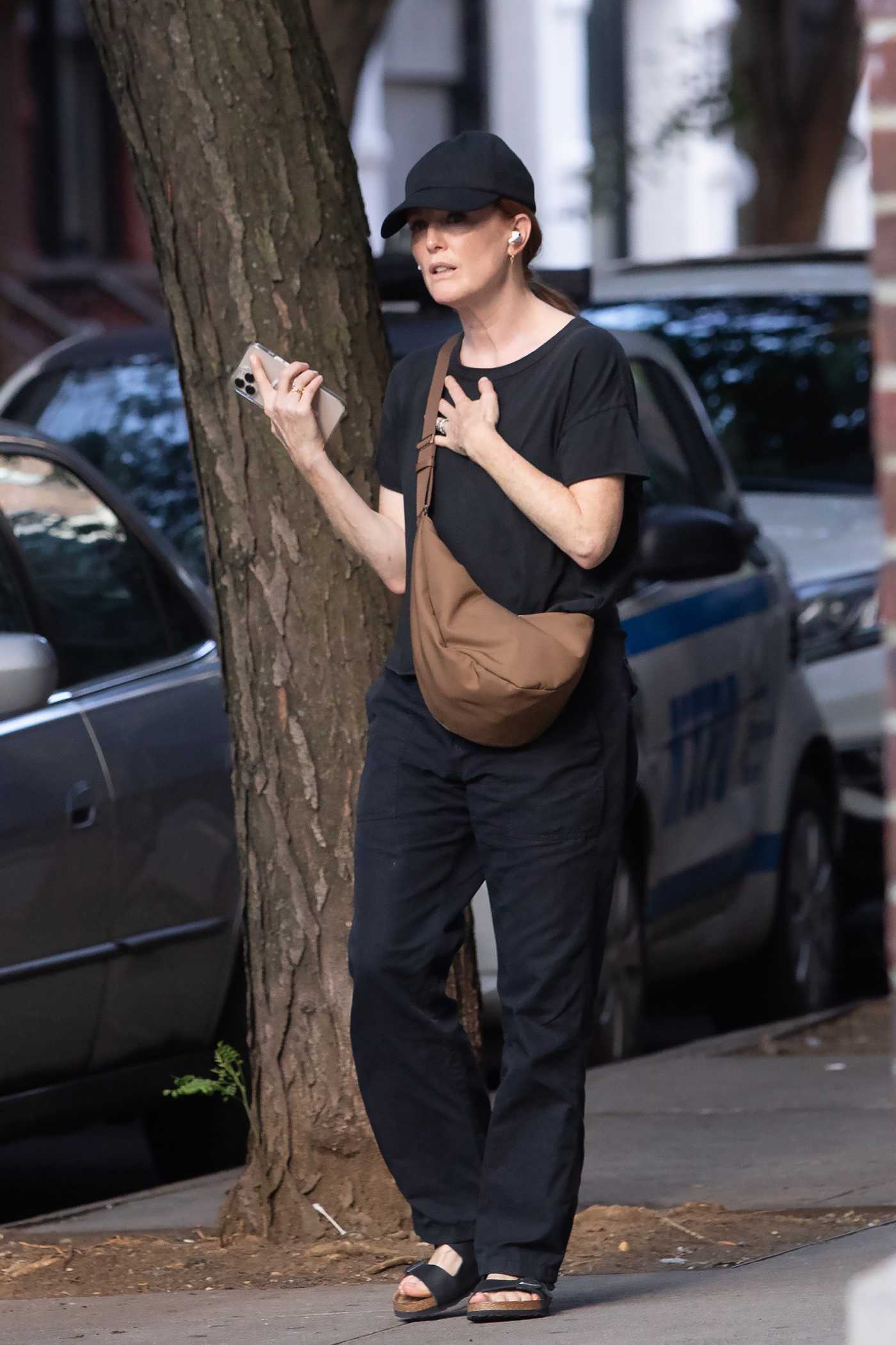 Julianne Moore in a Black Cap Was Seen Out in the West Village in NYC 08/24/2022