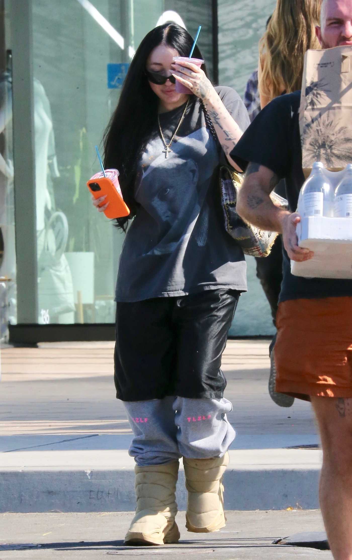 Noah Cyrus in a Garth Brooks Vintage Tee Was Seen Out in Studio City 08/16/2022
