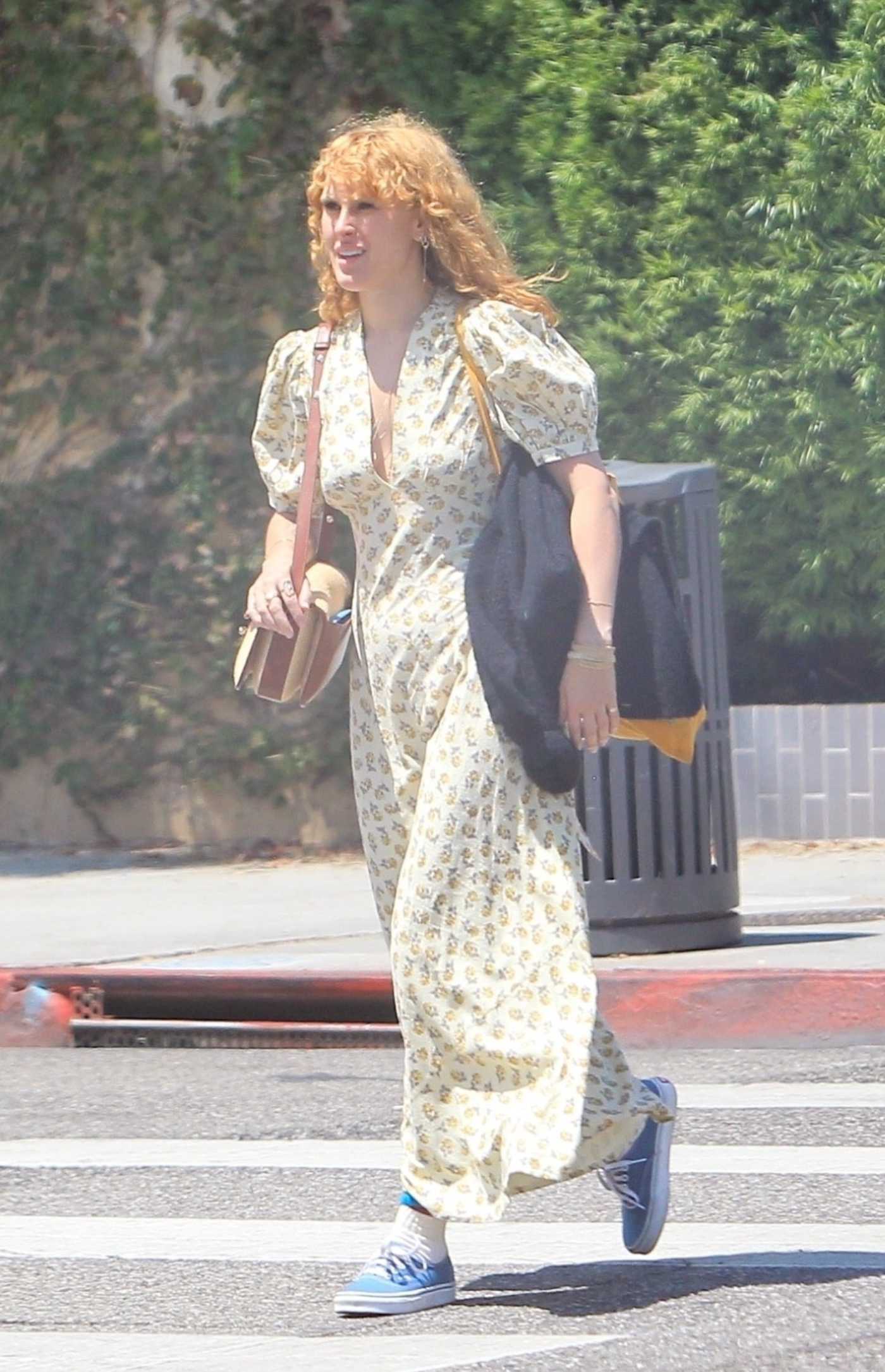 Rumer Willis in a Floral Dress Goes to Lunch in Beverly Hills 08/16/2022
