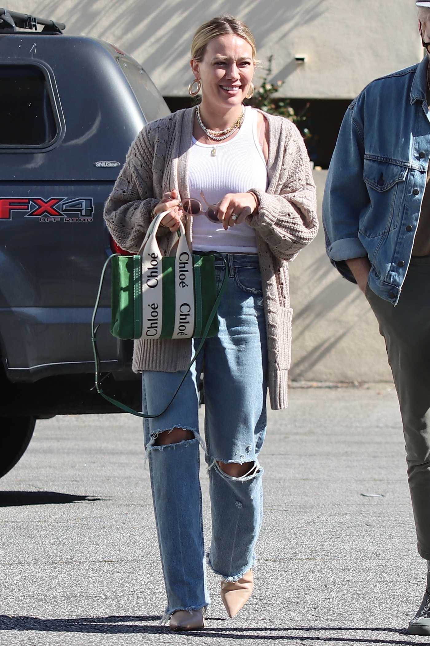Hilary Duff in a Beige Cardigan Was Seen Out with Matthew Koma in Studio City 09/21/2022