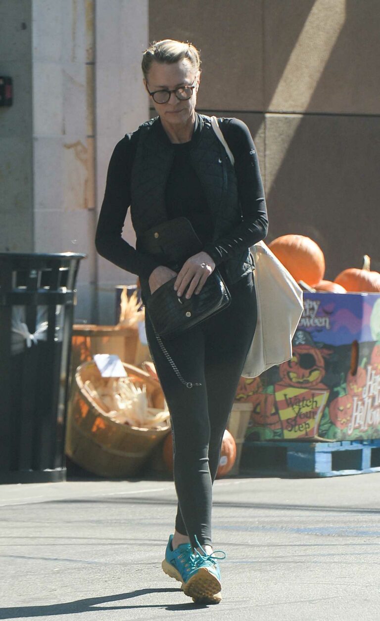 Robin Wright in a Black Outfit