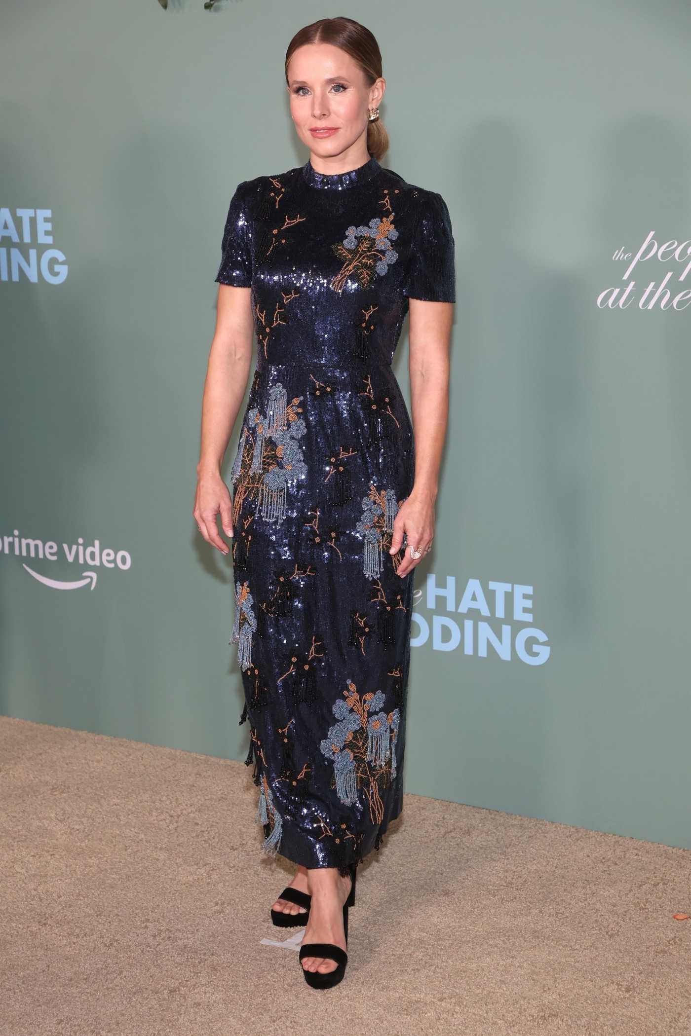 Kristen Bell Attends The People We Hate Premiere in Los Angeles 11/16/2022