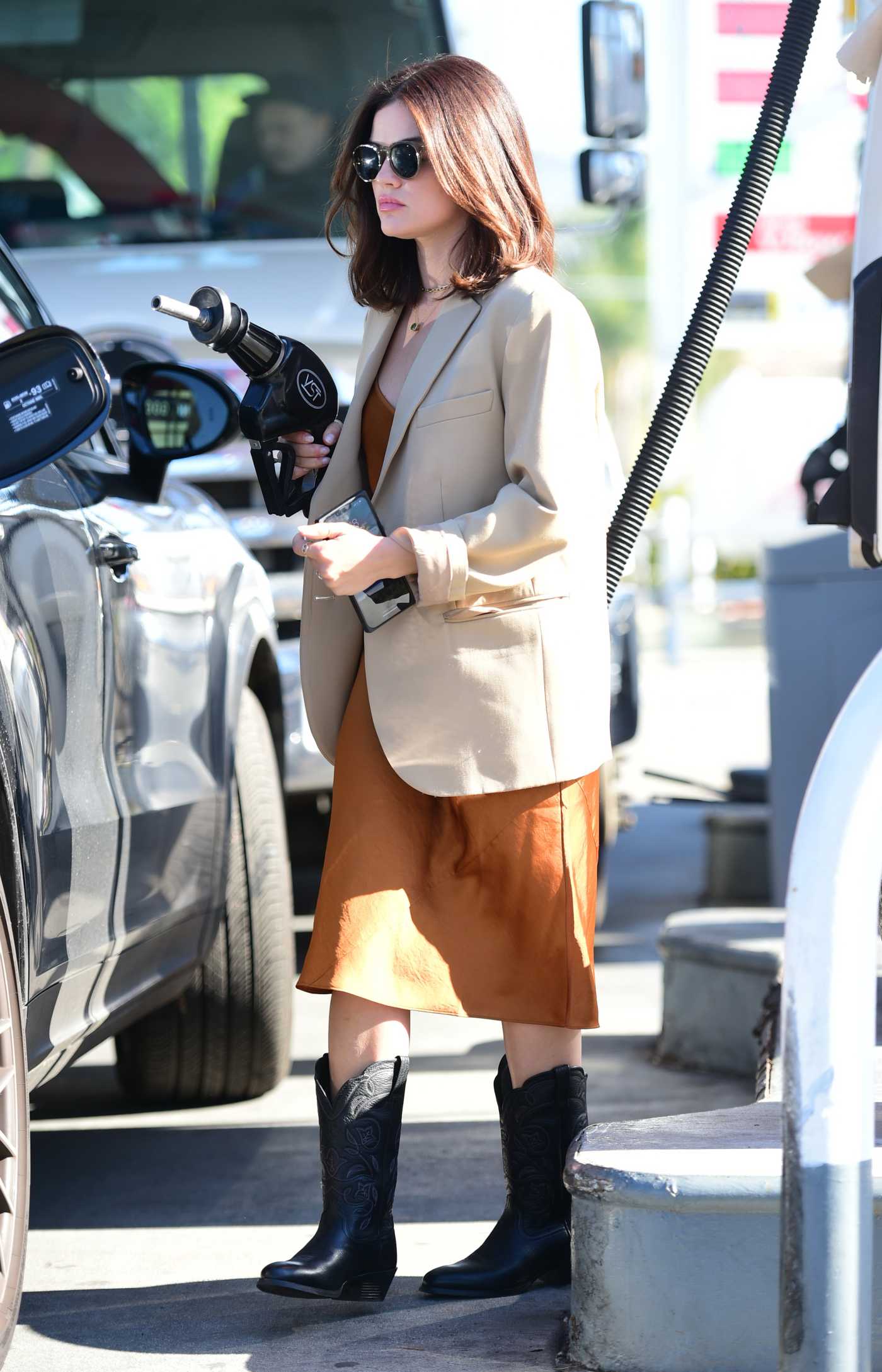 Lucy Hale in a Beige Blazer Was Seen at a Gas Station in Los Angeles 11/12/2022