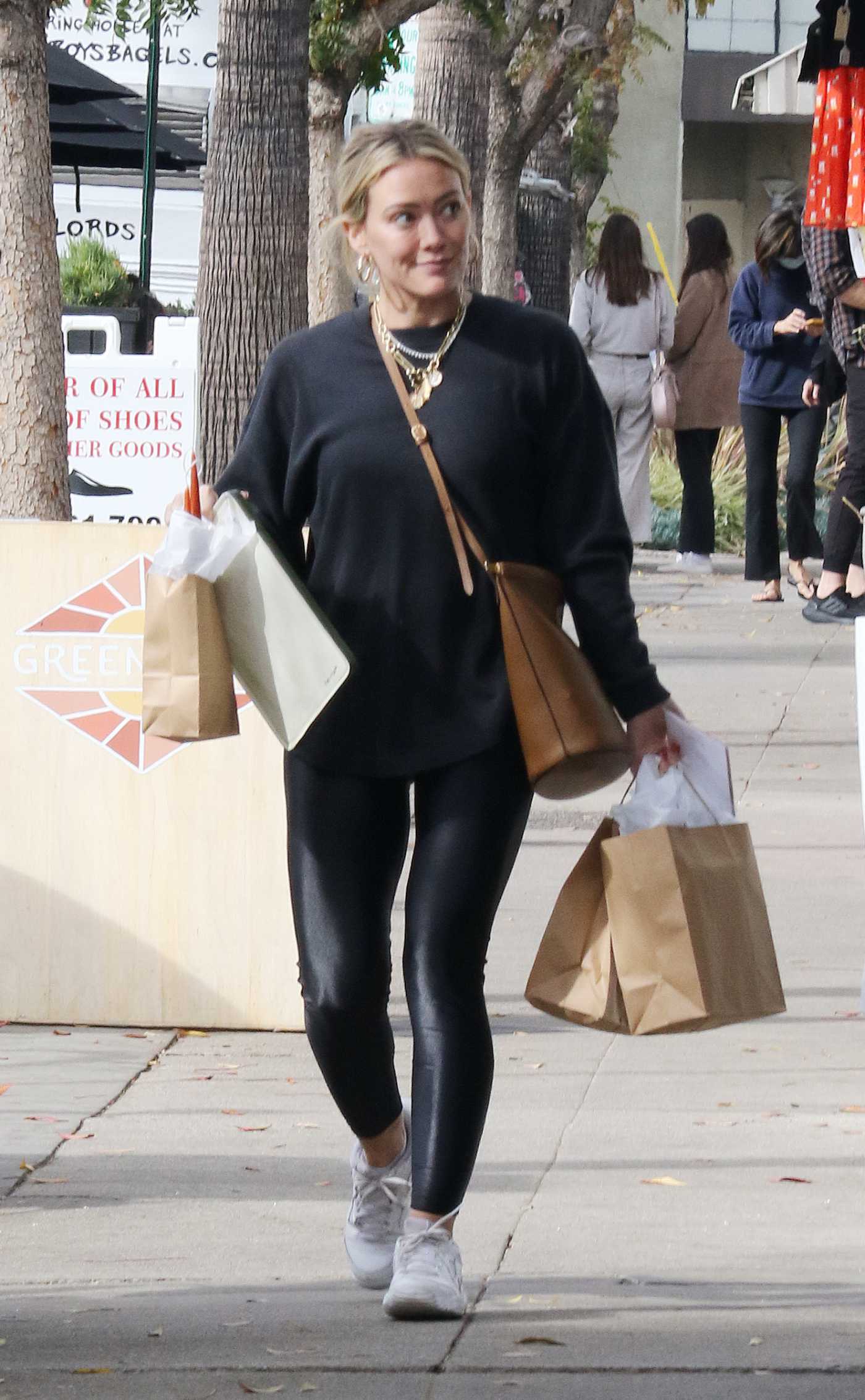 Hilary Duff in a Black Sweatshirt Goes Shopping for Christmas Supplies in Los Angeles 12/10/2022