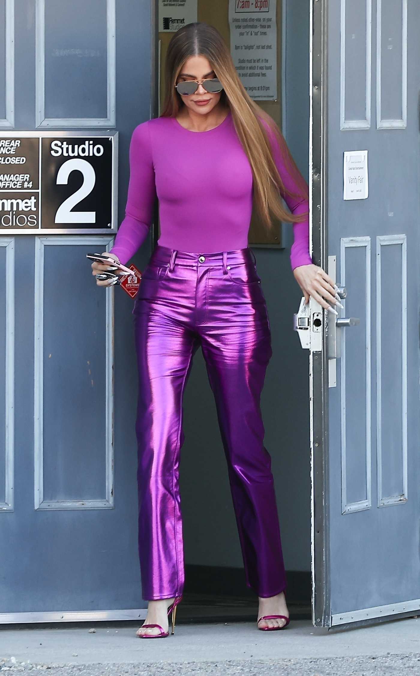 Khloe Kardashian in a Lilac Outfit Was Seen Out in Los Angeles 12/01/2022
