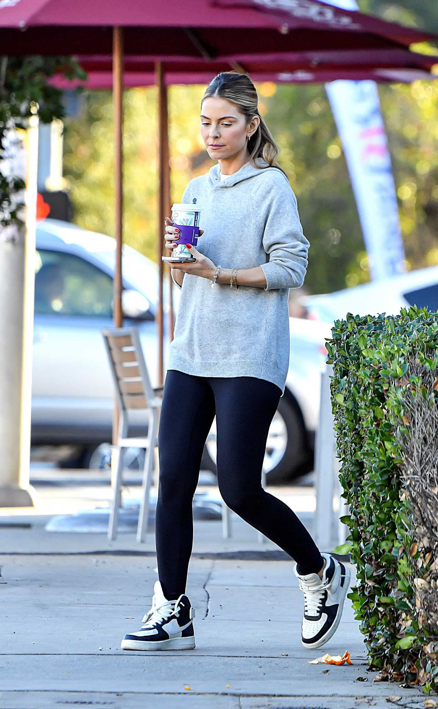 Maria Menounos in a Grey Hoodie Was Seen Out with Her Husband Keven Undergaro in Los Angeles 12/25/2022