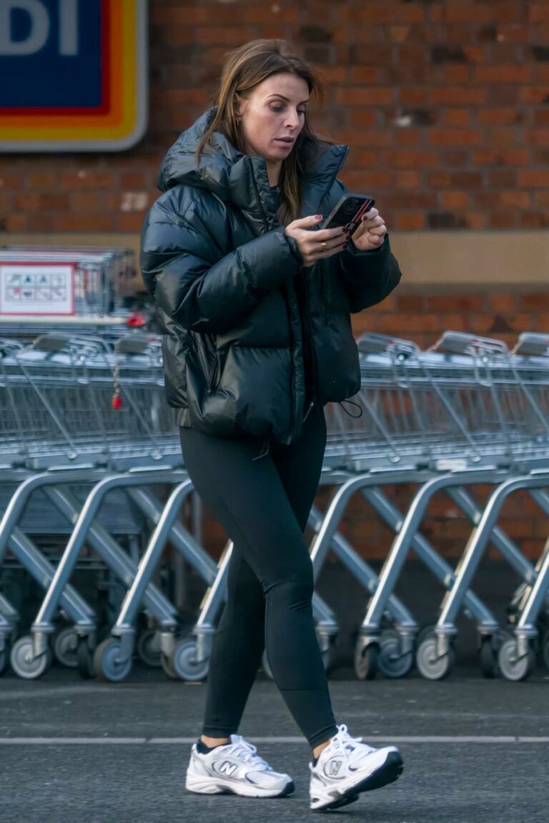 Coleen Rooney in a Black Puffer Jacket