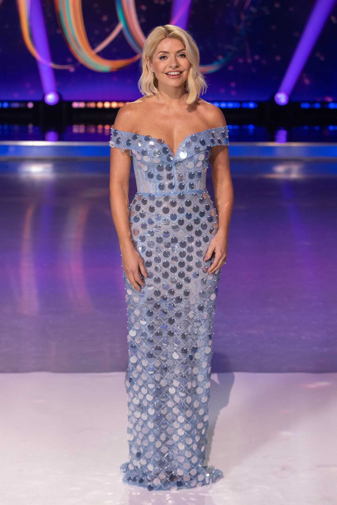 Holly Willoughby Attends the Dancing On Ice Season 15 Photocall ITV Studios Bovingdon 01/11/2023