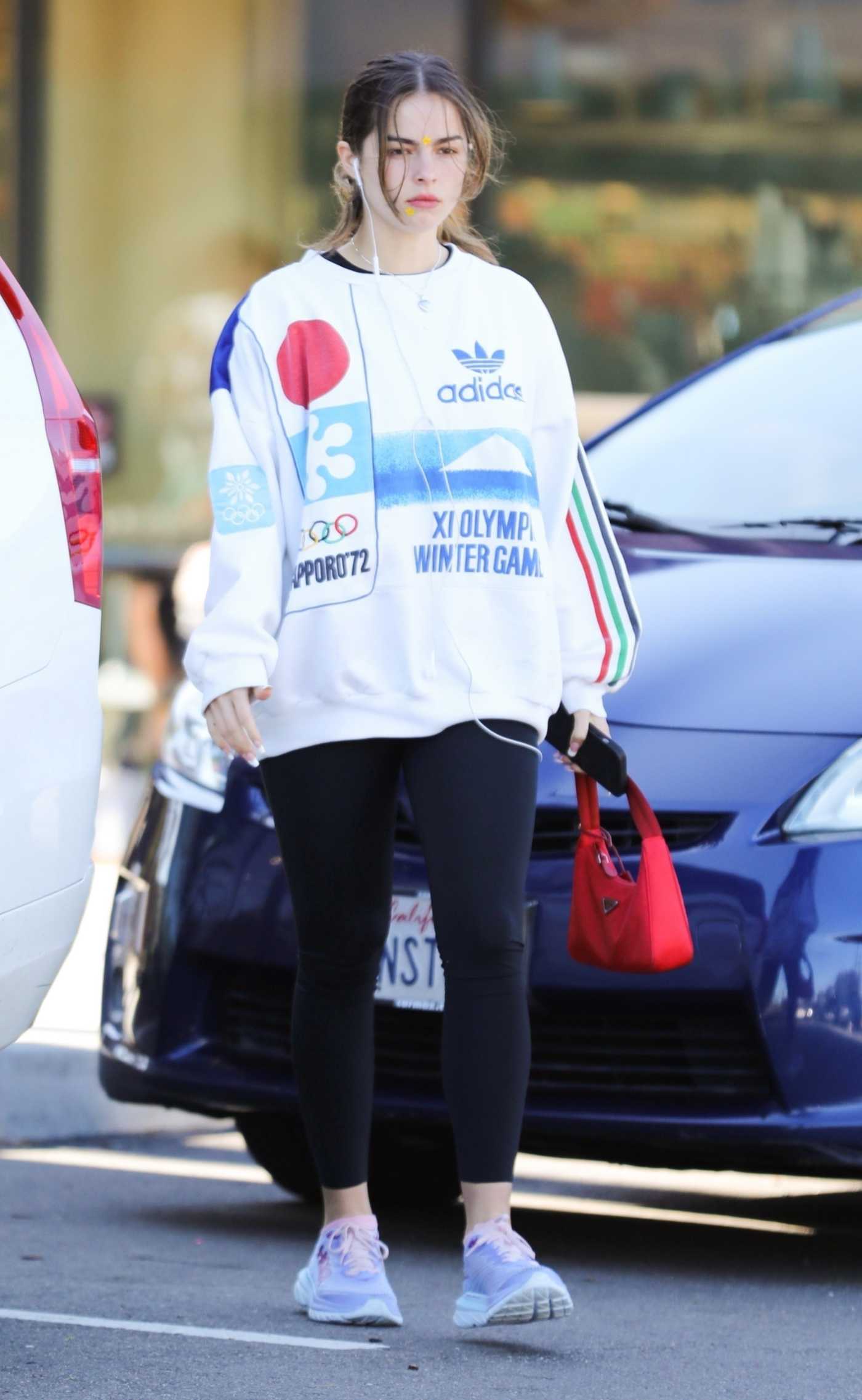 Addison Rae in a White Sweatshirt Was Seen Out in Los Angeles 01/31/2023