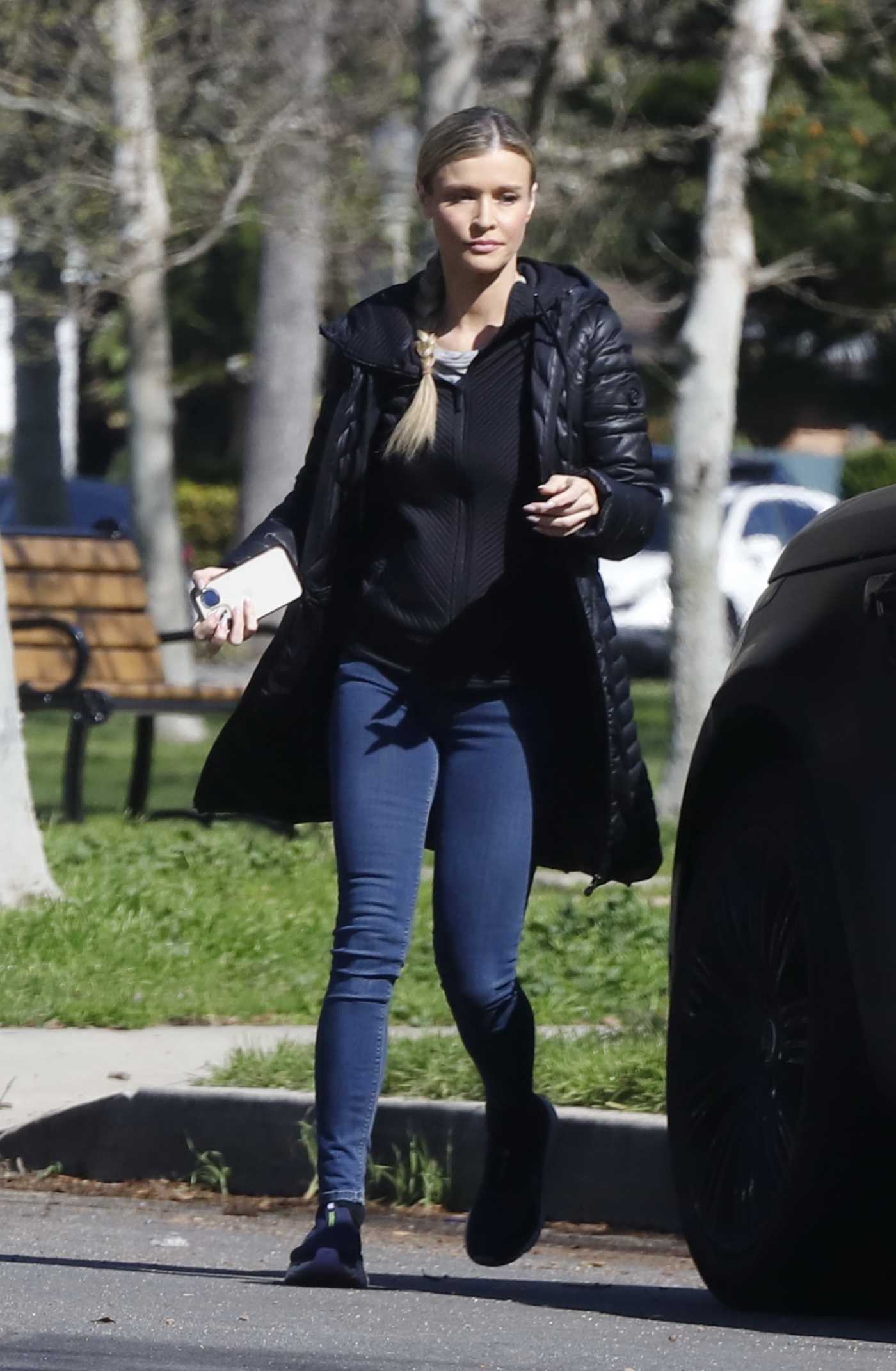 Joanna Krupa in a Blue Sneakers Was Spotted Shooting a Commercial for Purina Dog Food in Los Angeles 03/31/2023