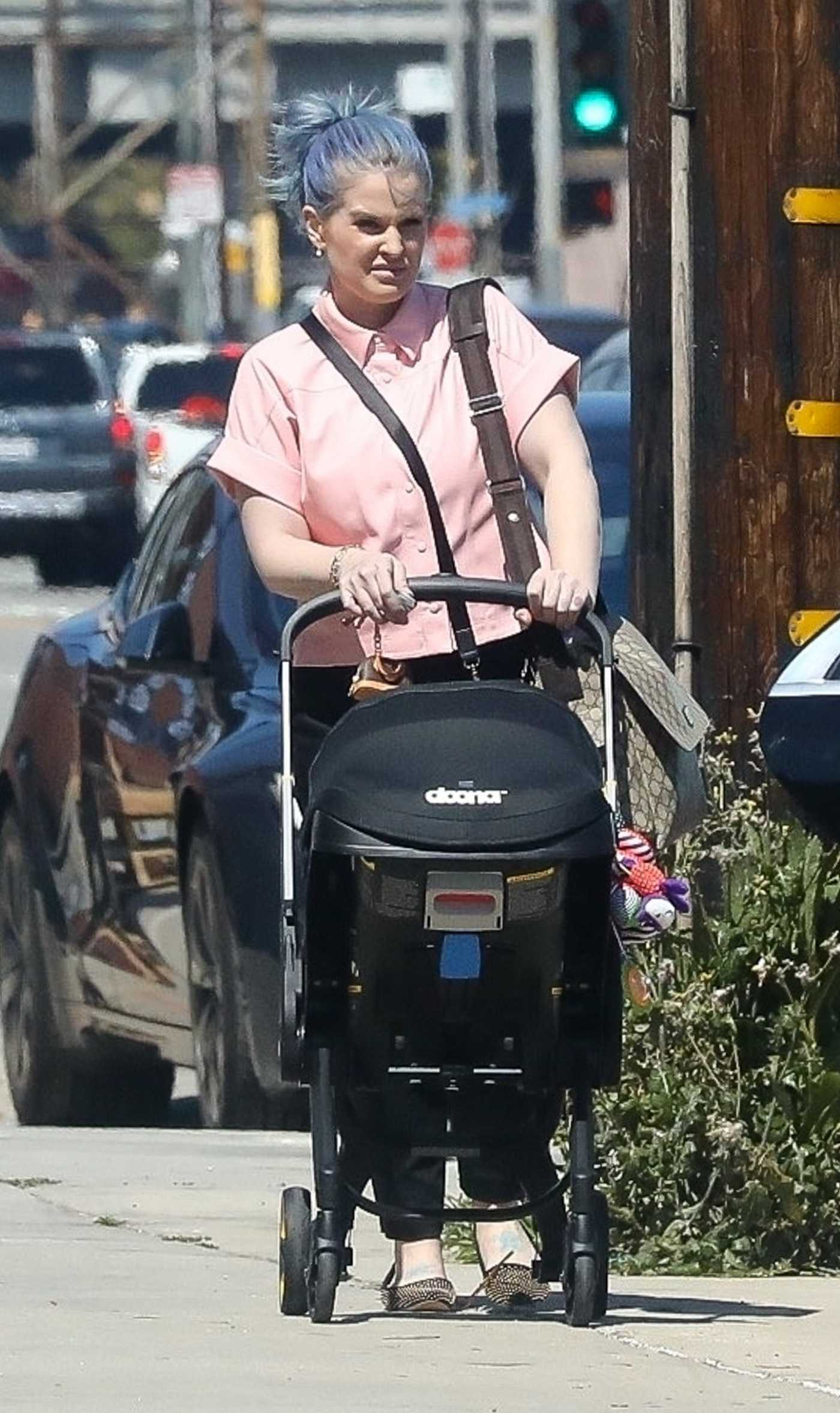 Kelly Osbourne in a Pink Shirt Was Seen Out with Her Baby in Beverly Hills 04/10/2023