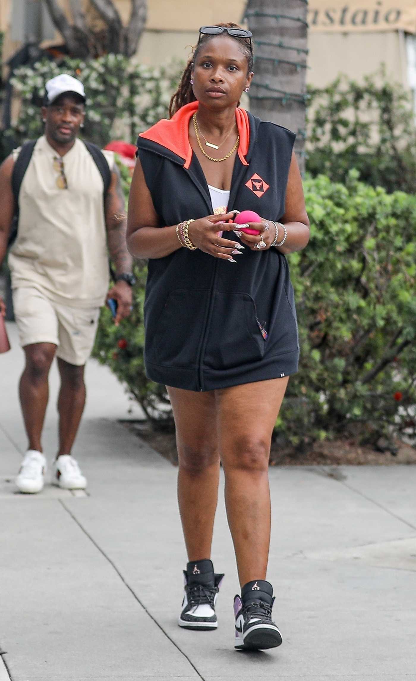Jennifer Hudson in a Nike Sneakers Shops for New Glasses with Friends at EyeBar Optician in Beverly Hills 08/01/2023