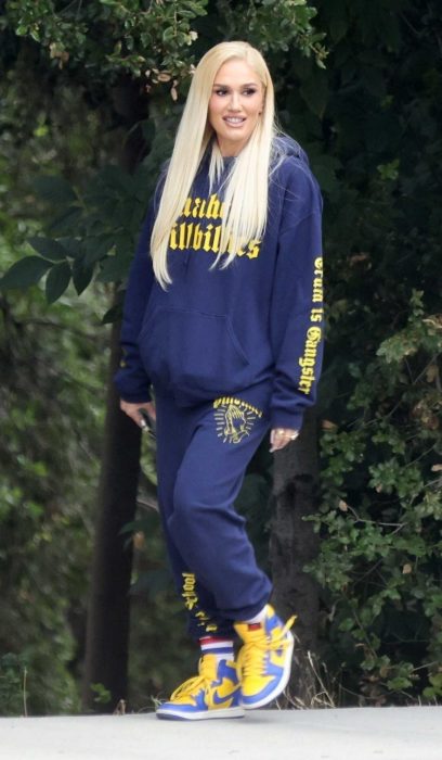 Gwen Stefani in a Blue Sweatsuit