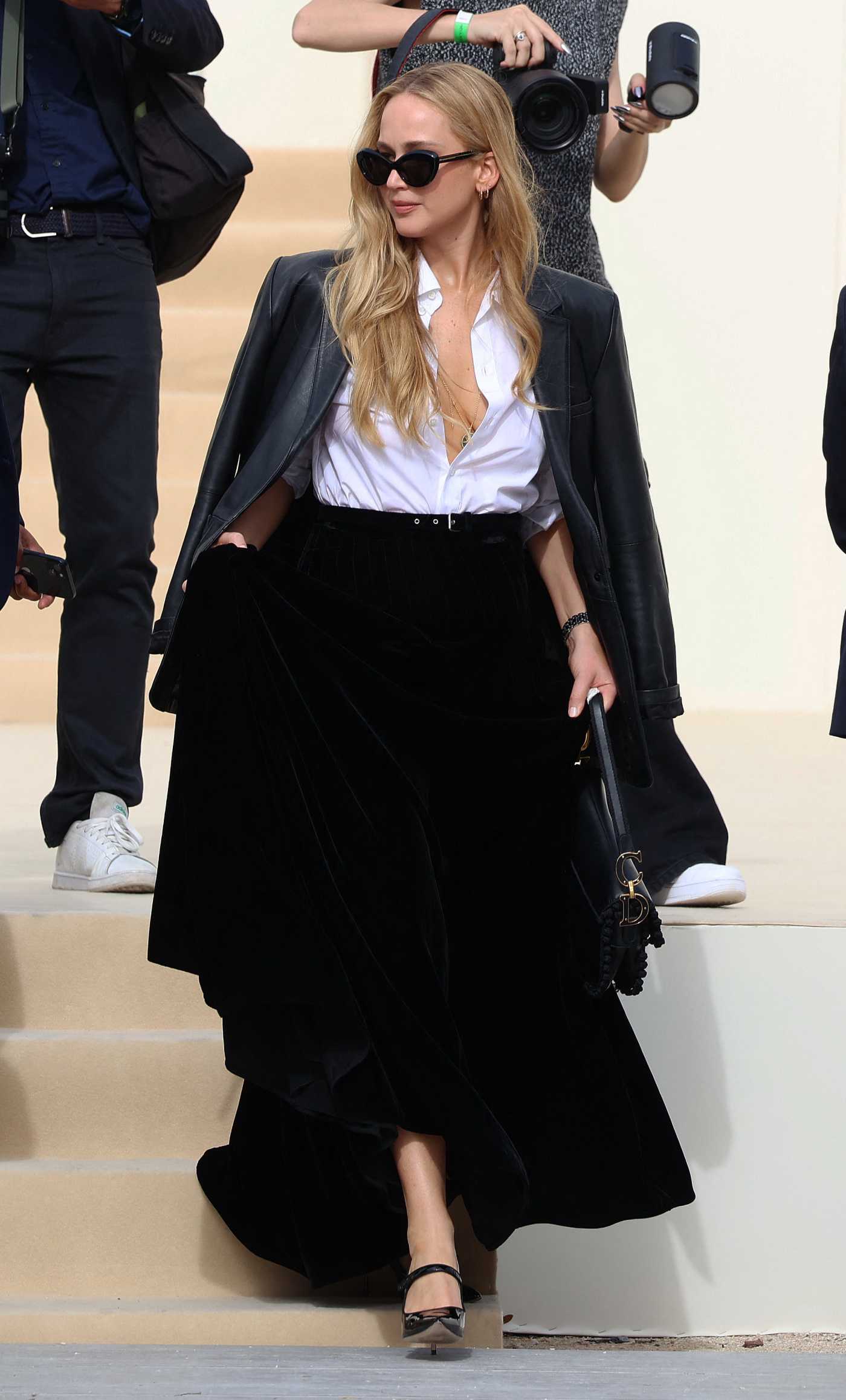 Jennifer Lawrence Attends the Dior Fashion Show During 2023 Paris Fashion Week in Paris 09/26/2023