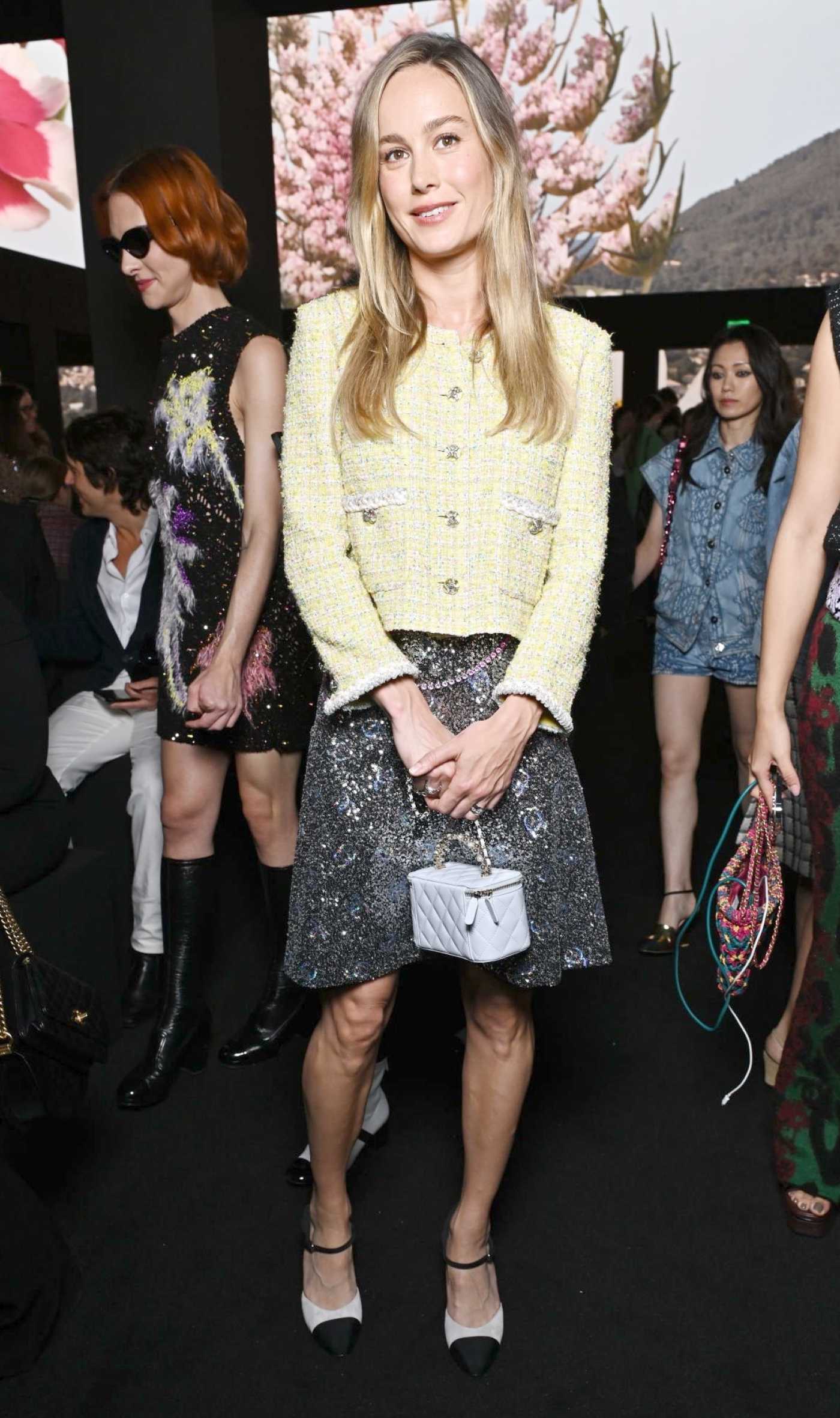 Brie Larson Attends the Chanel Fashion Show During 2023 Paris Fashion Week in Paris 10/03/2023