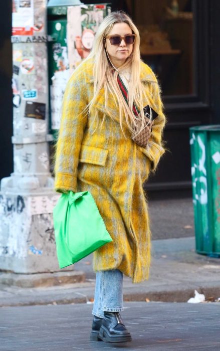 Kate Hudson in a Patterned Yellow Coat
