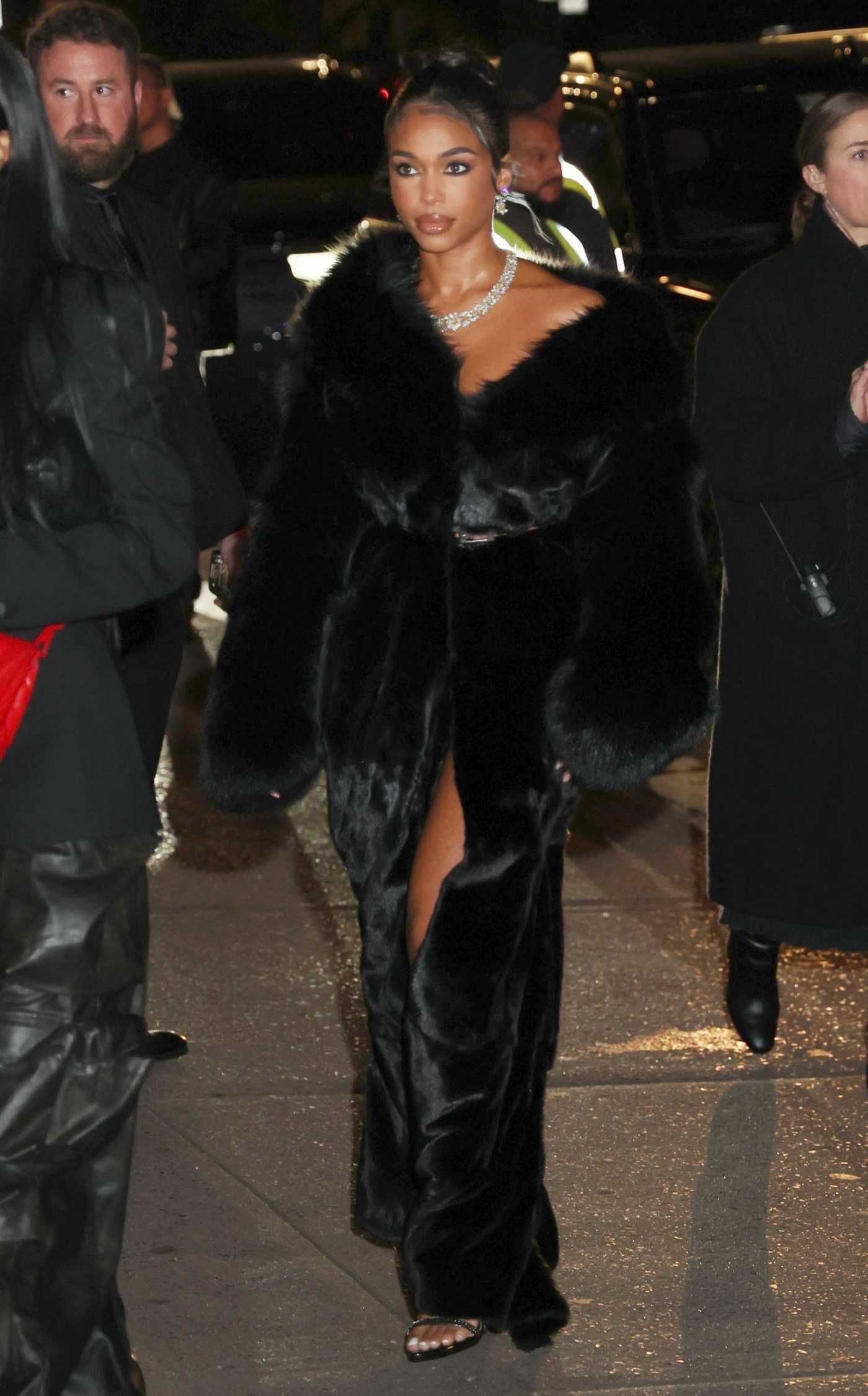 Lori Harvey in a Black Fur Coat Arrives at 2023 CFDA Fashion Awards in New York 11/06/2023