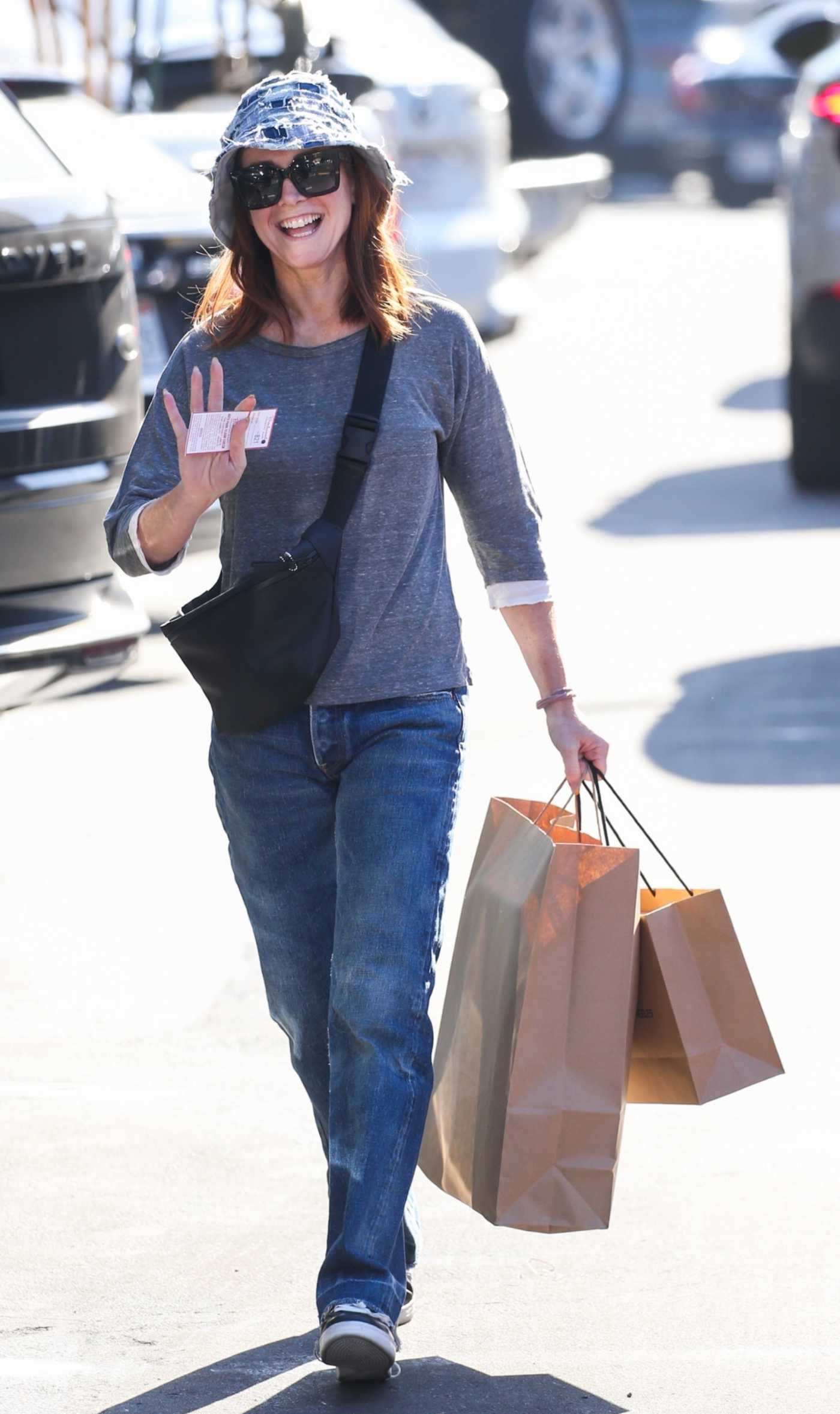 Alyson Hannigan in a Blue Jeans Was Seen During a Grocery Shopping Trip at Country Mart in Brentwood 12/13/2023