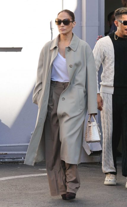 Jennifer Lopez in a Grey Trench Coat