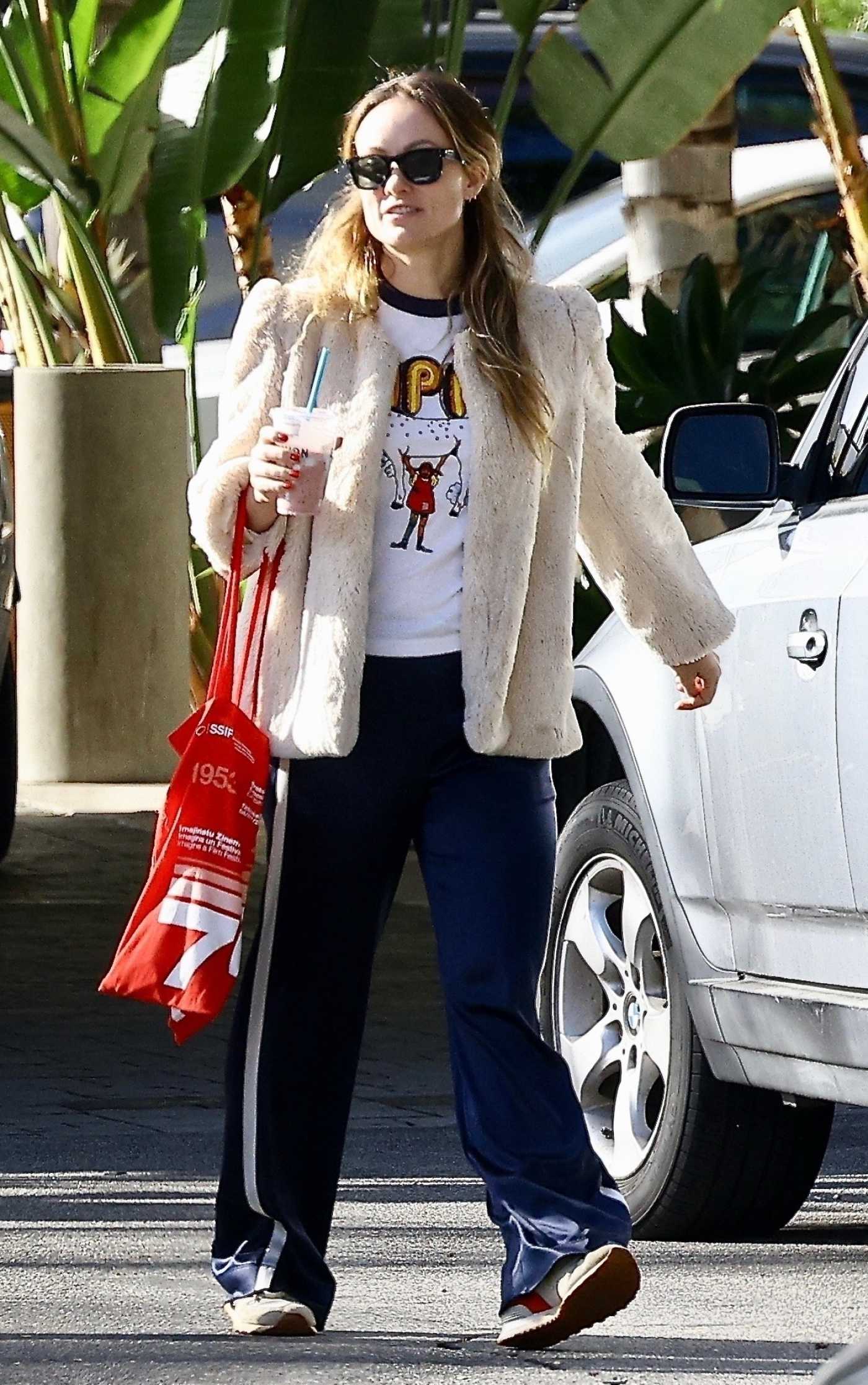 Olivia Wilde in a Blue Track Pants Was Seen Out in Studio City 12/30/2023