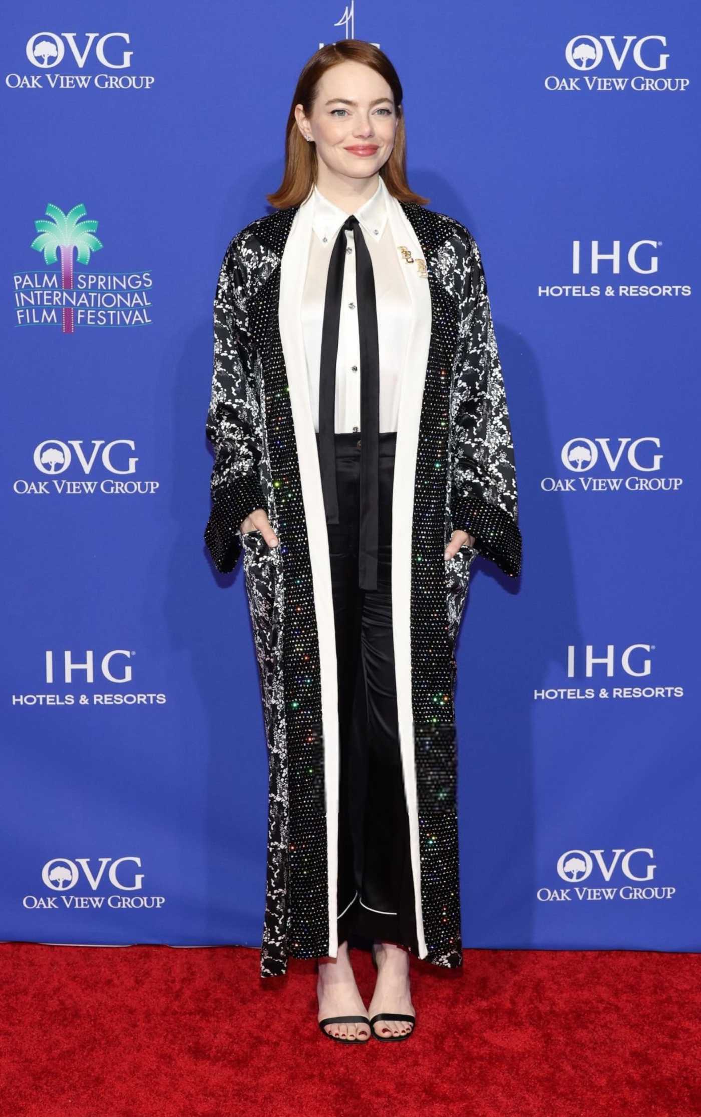Emma Stone Attends 2024 Palm Springs International Film Festival in Palm Springs 01/04/2024