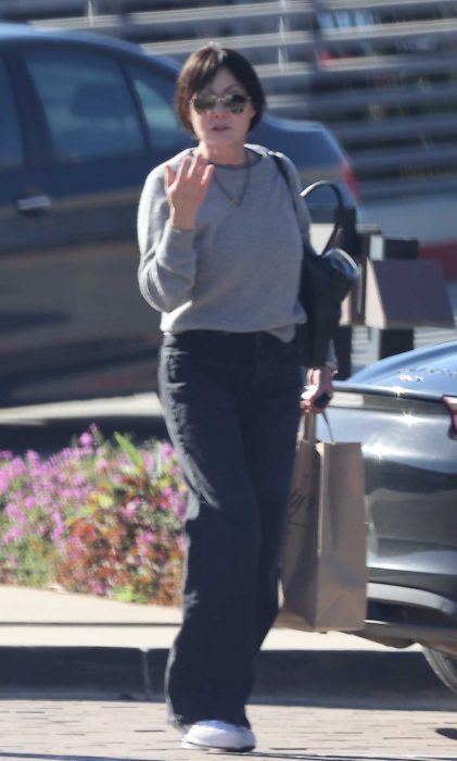 Shannen Doherty in a Grey Sweater