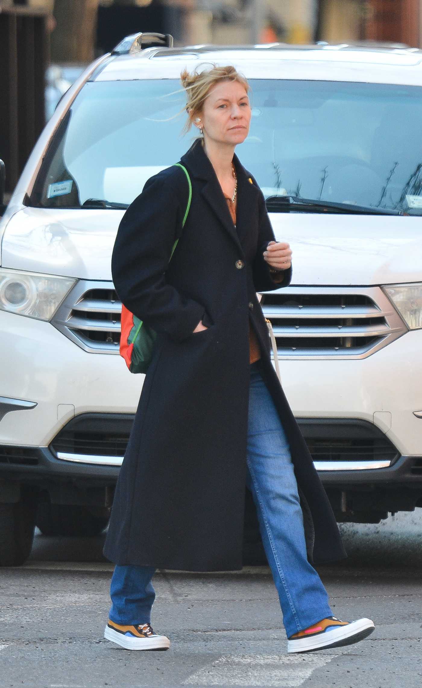 Claire Danes in a Black Coat Was Spotted on a Stroll in New York 03/17/2024