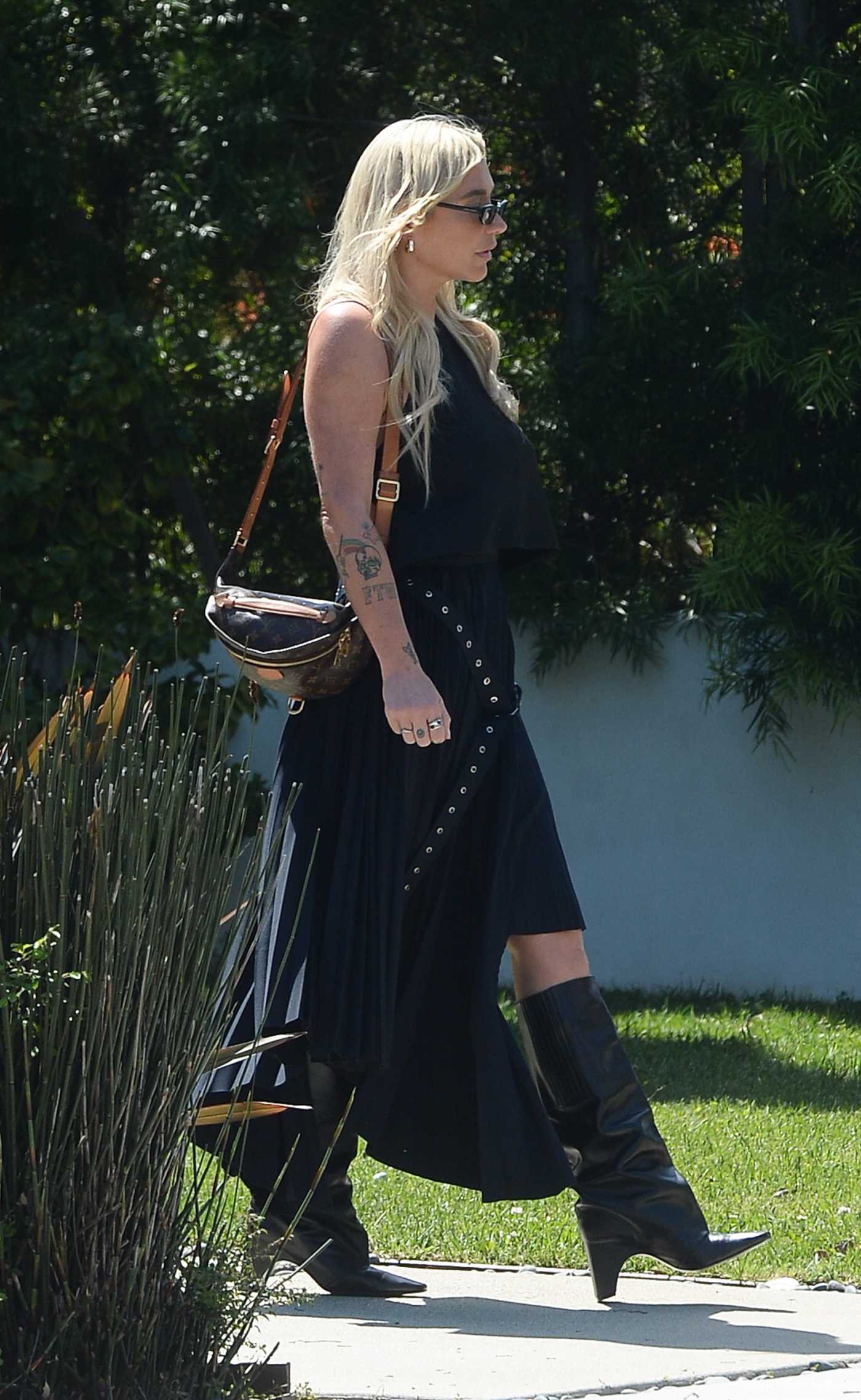 Kesha in a Black Outfit Was Seen Out in Los Angeles 03/25/2024