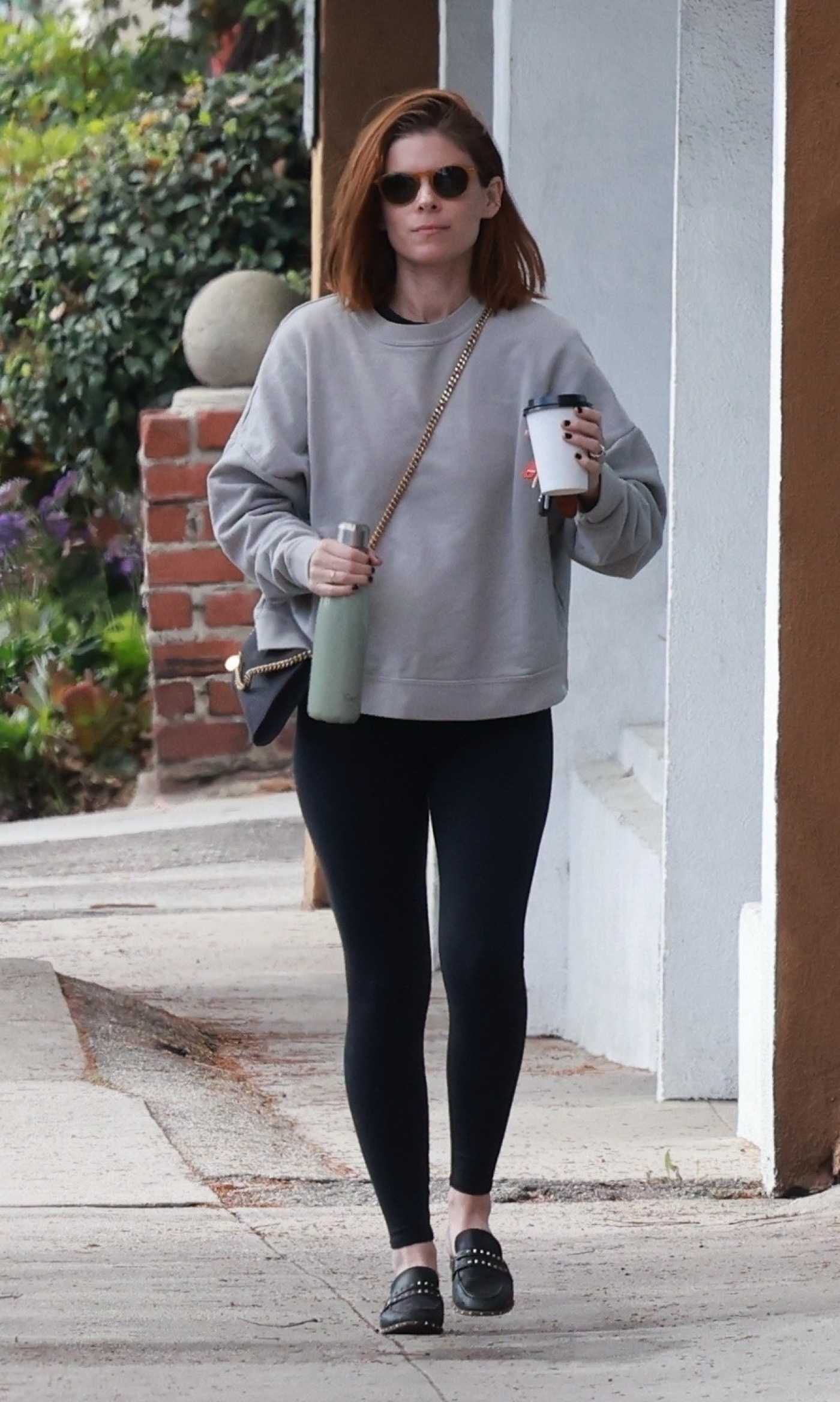Kate Mara in a Grey Sweatshirt Goes on a Coffee Run in Los Angeles 04/15/2024