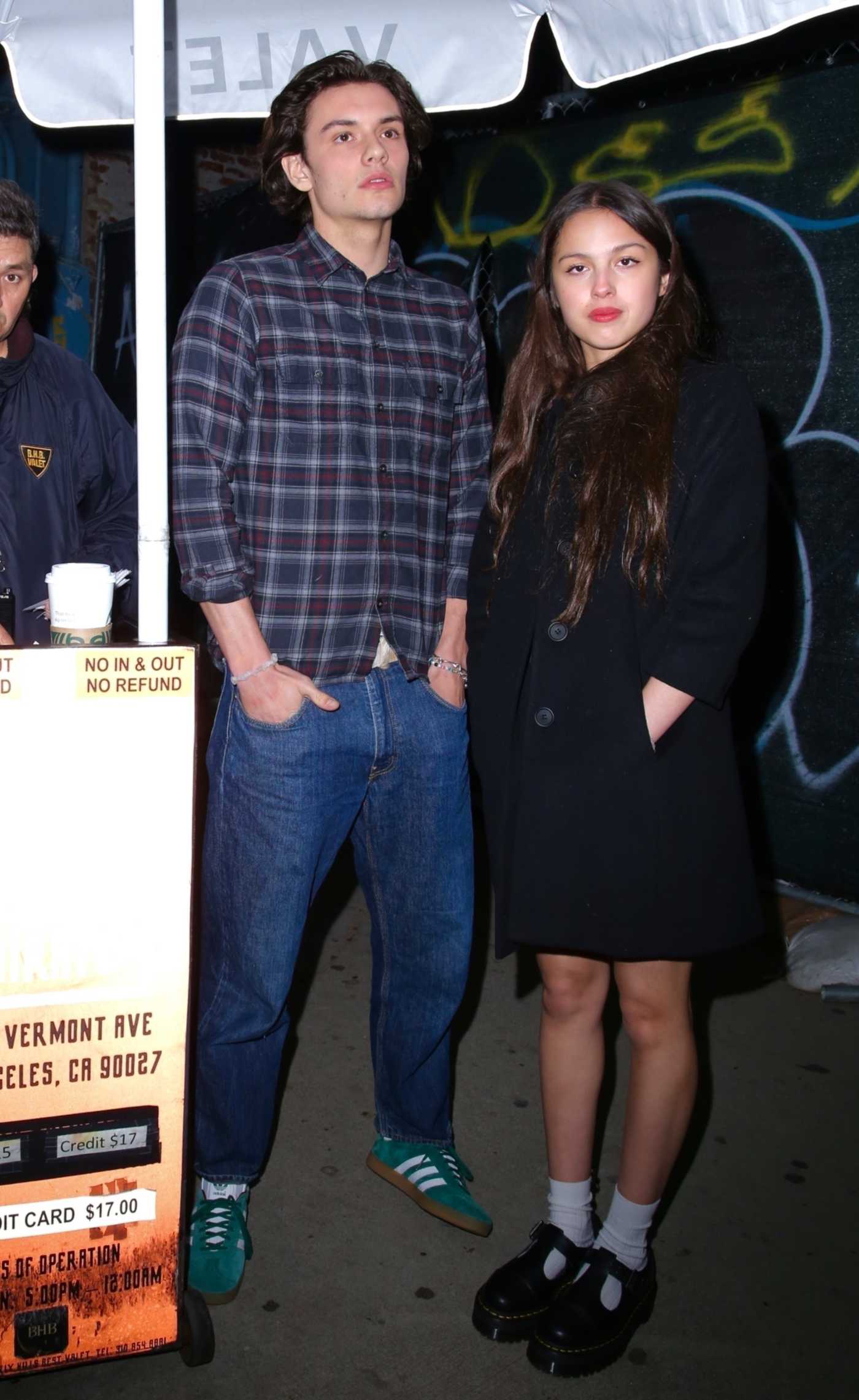 Olivia Rodrigo in a Black Coat Was Seen Out for Dinner with Louis Partridge in Los Angeles 04/19/2024
