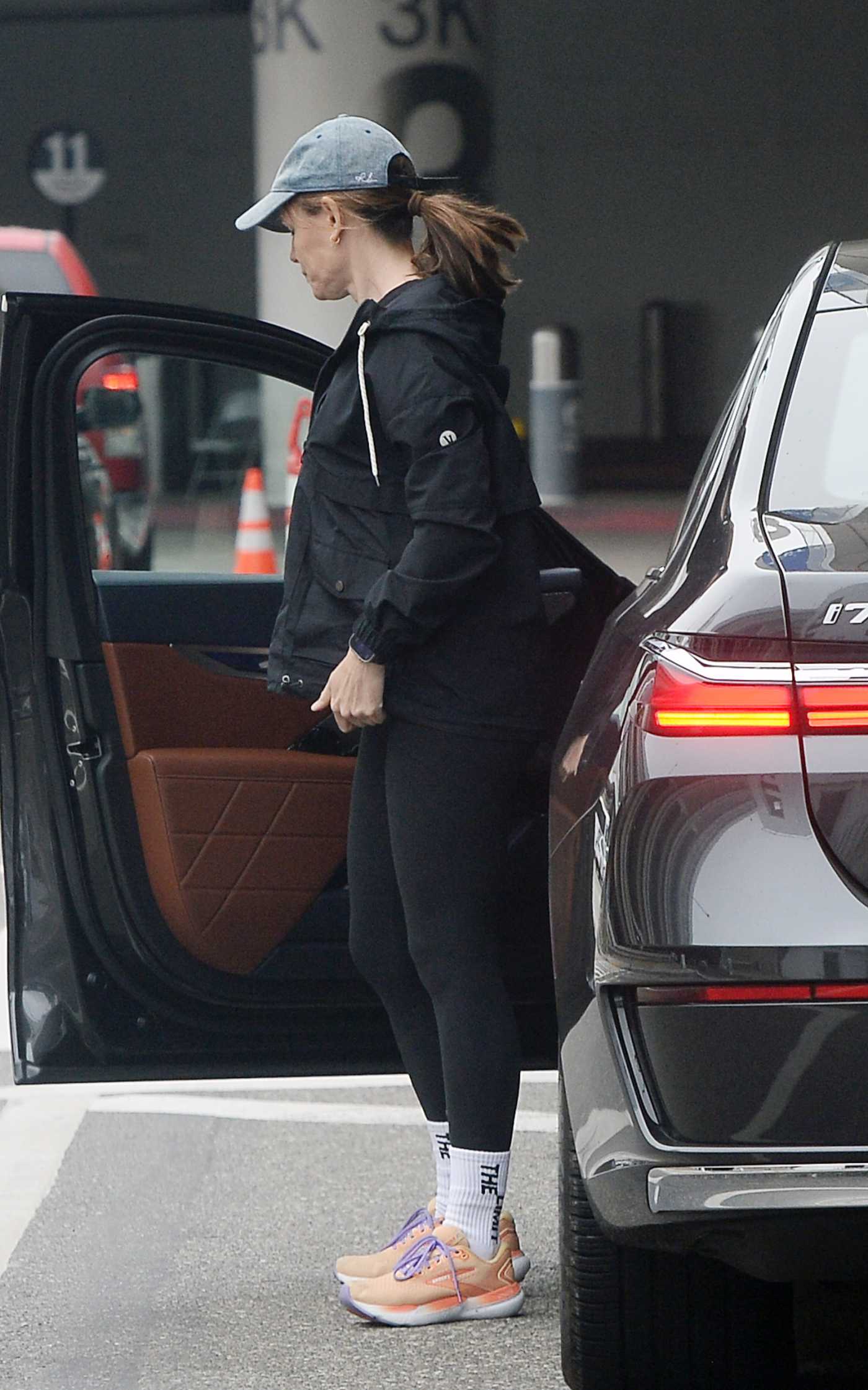 Jennifer Garner in a Black Jacket Was Spotted Seeing Family off at LAX Airport in Los Angeles 06/01/2024