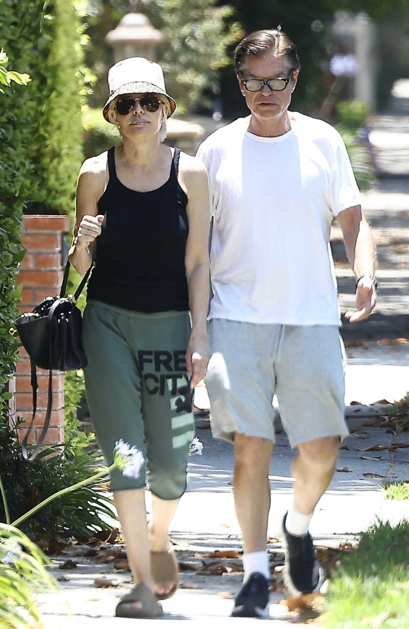 Lisa Rinna in a Black Tank Top Was Seen Out with Harry Hamlin in Los Angeles 07/05/2024