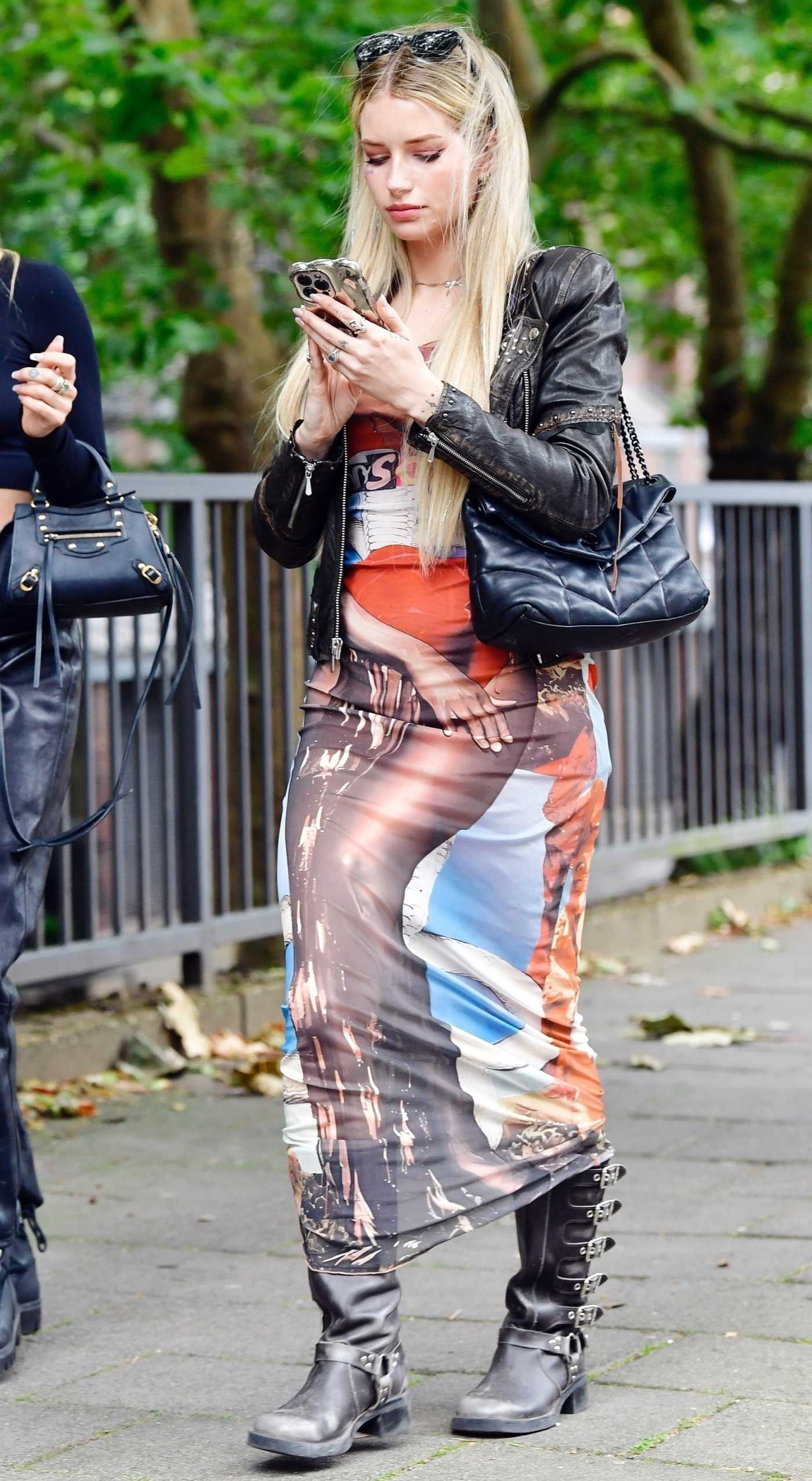 Lottie Moss in a Black Leather Jacket Was Seen Out in London 07/10/2024