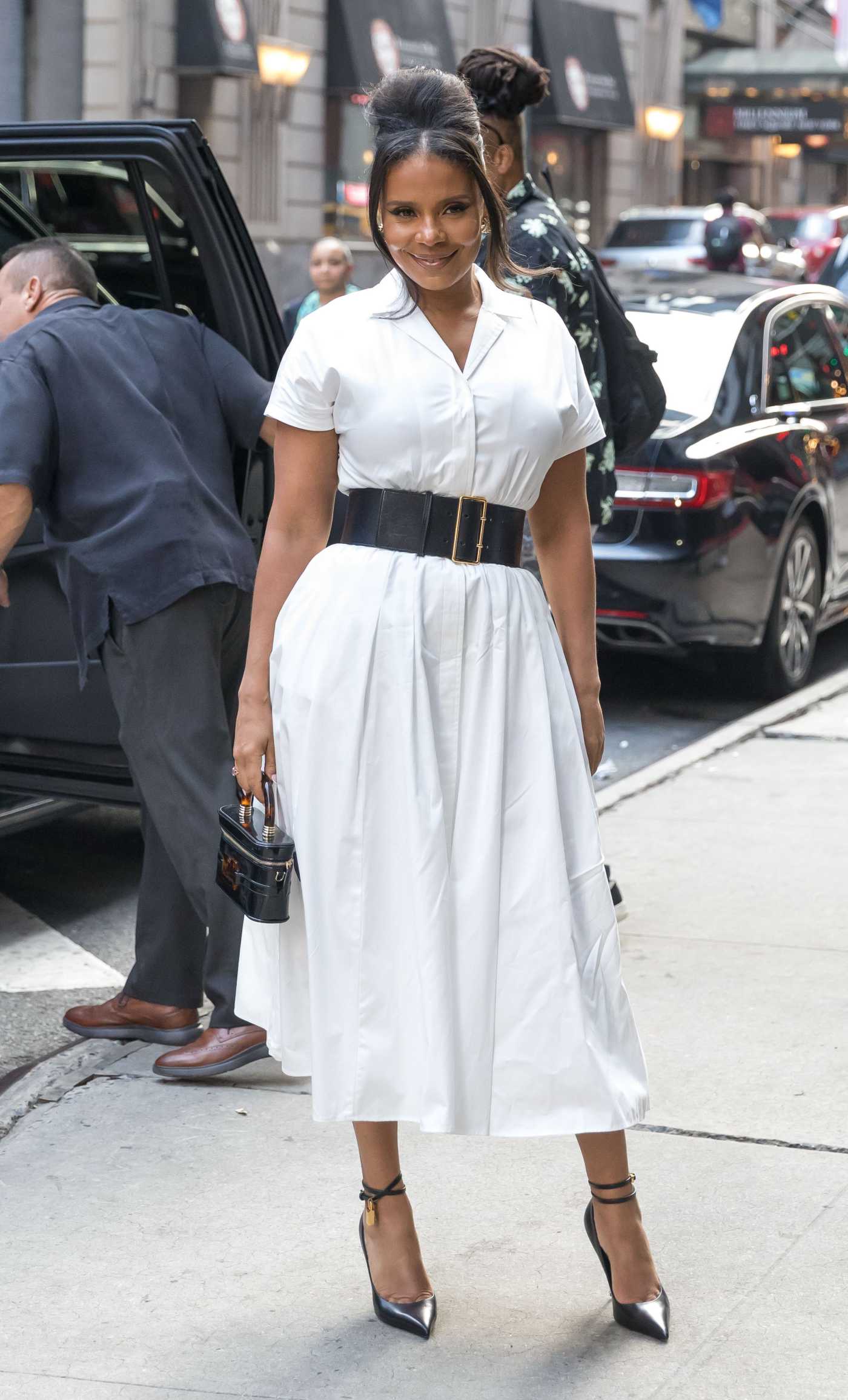 Sanaa Lathan in a White Dress Arrives at Good Morning America in New York 08/26/2024