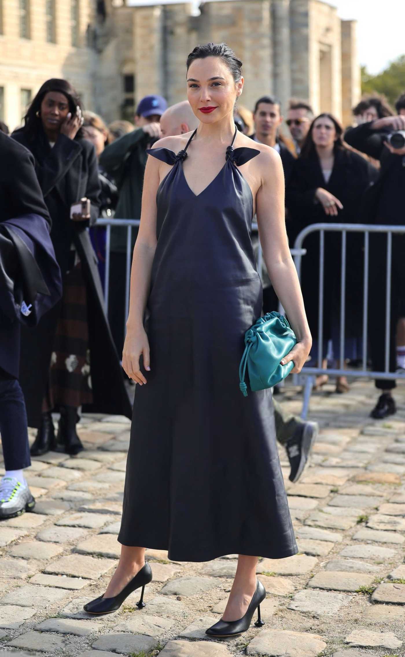 Gal Gadot in a Black Dress Arrives at the Loewe Fashion Show at 2024 Paris Fashion Week in Paris 09/27/2024