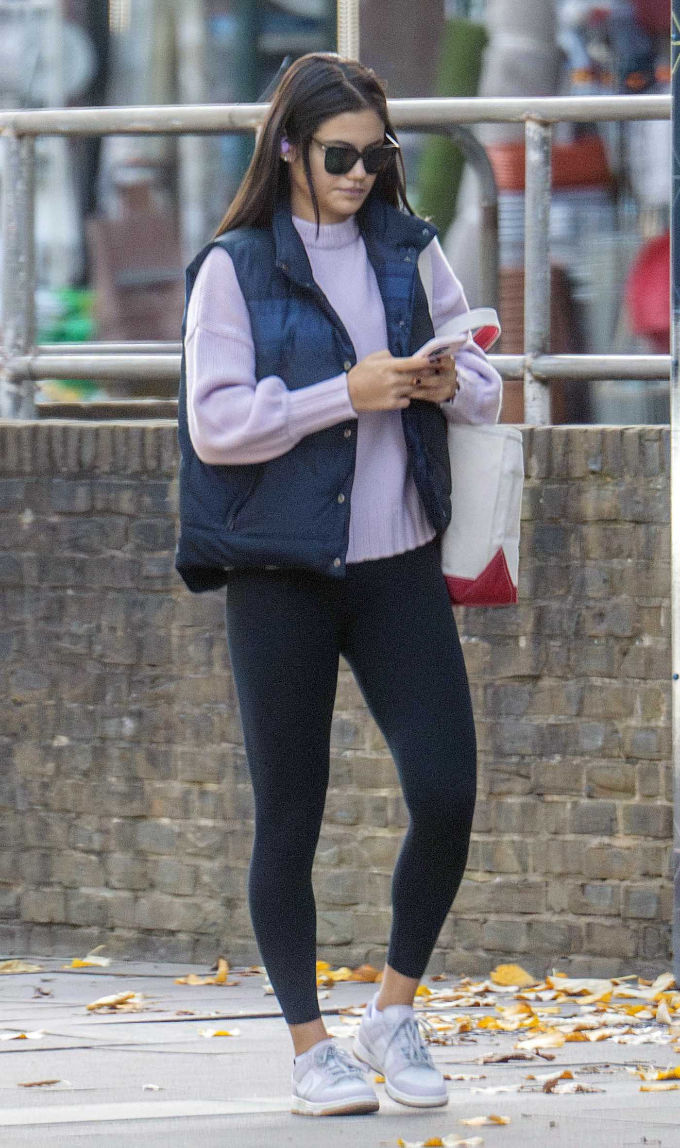 Emma Raducanu in a Black Leggings Was Seen Out in London 10/27/2024