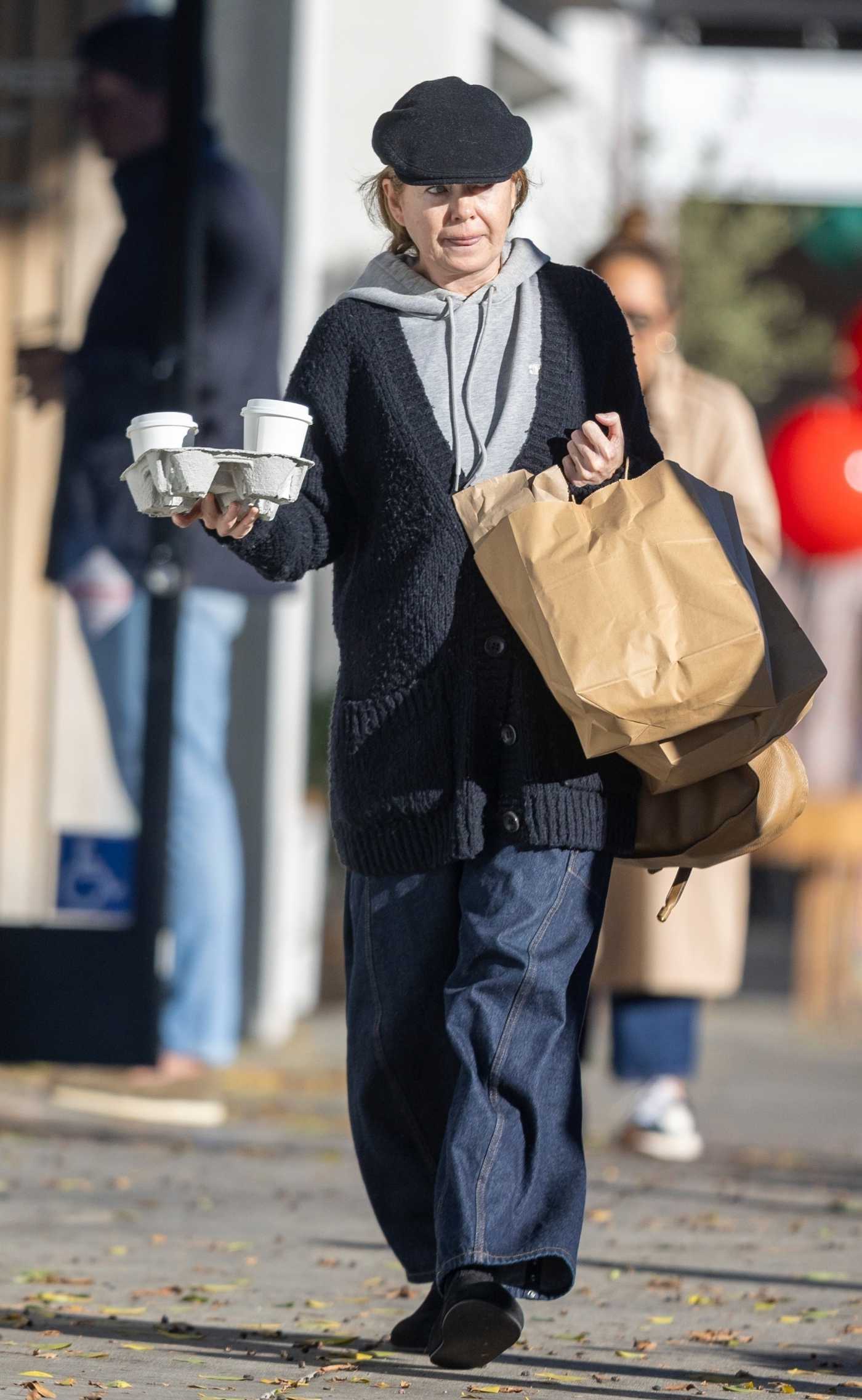 Ellen Pompeo in a Black Cap Was Seen Out in Los Angeles 11/12/2024