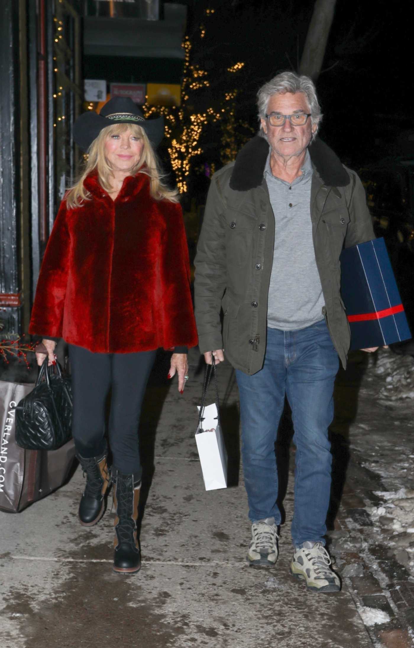 Goldie Hawn in a Black Hat Was Seen Out with Kurt Russell in Aspen 12/22/2024