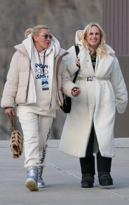 Rebel Wilson in a White Faux Fur Coat