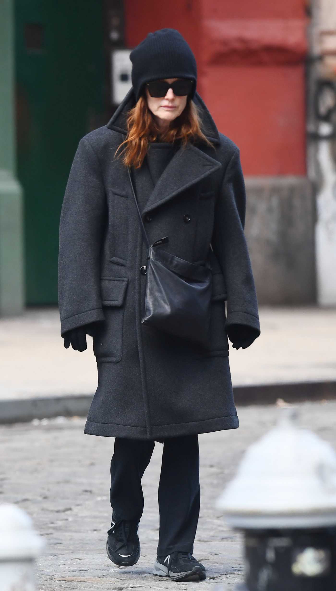 Julianne Moore in a Black Beanie Hat Was Spotted Stepping Out in New York City 01/22/2025