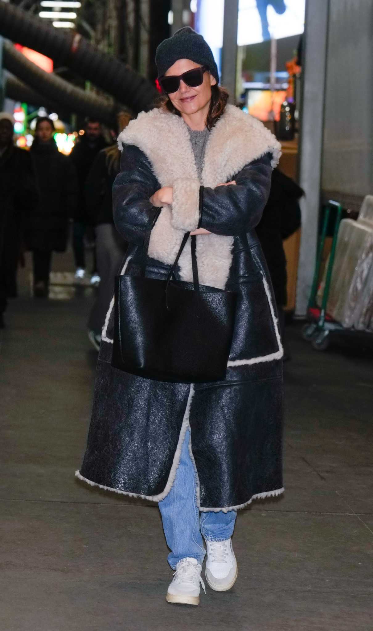 Katie Holmes in a White Sneakers Arrives for Her Broadway Play Our Town in New York 01/10/2025