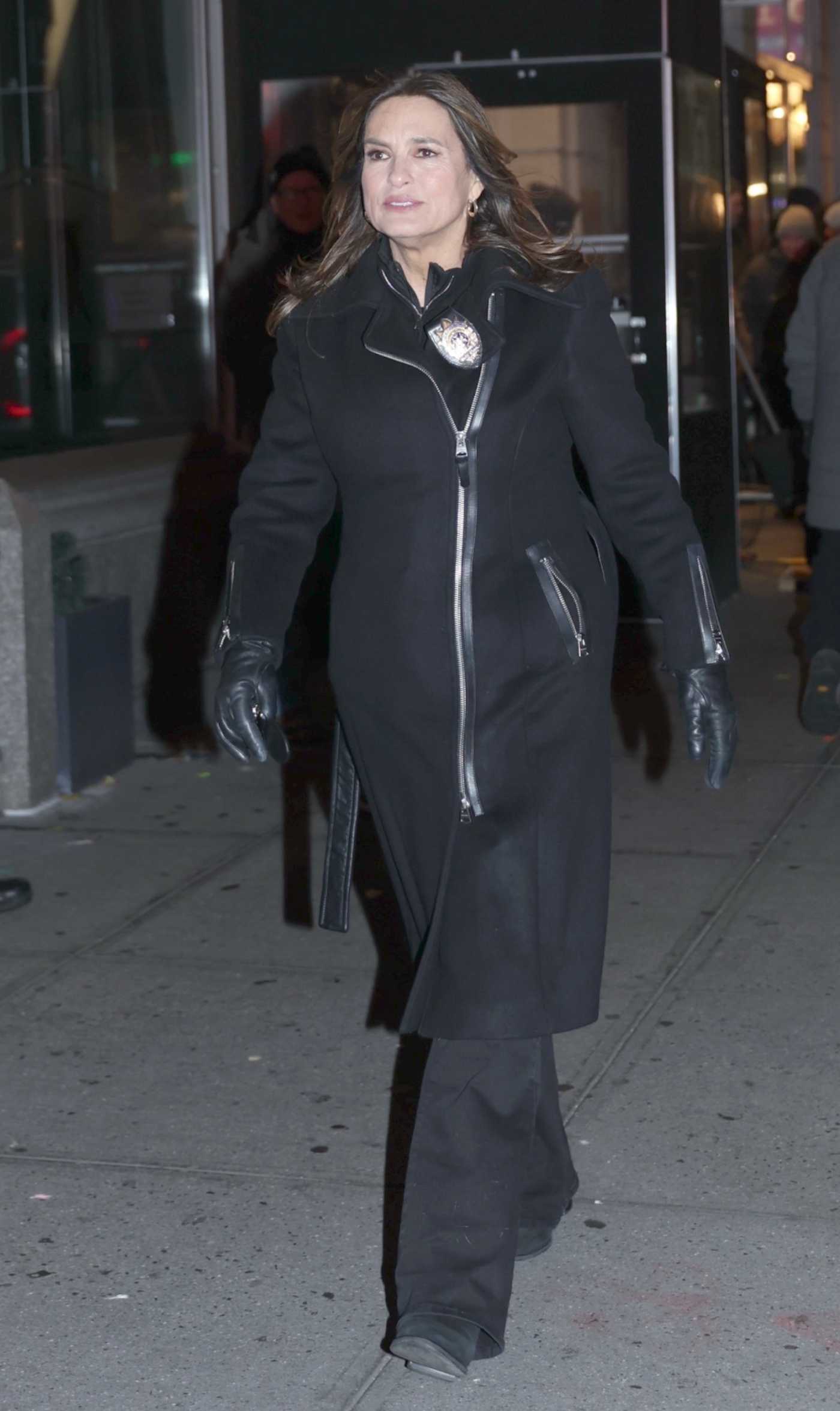 Mariska Hargitay in a Black Coat on the Set of the Law and Order: SVU in Times Square in Manhattan in NYC 01/09/2025