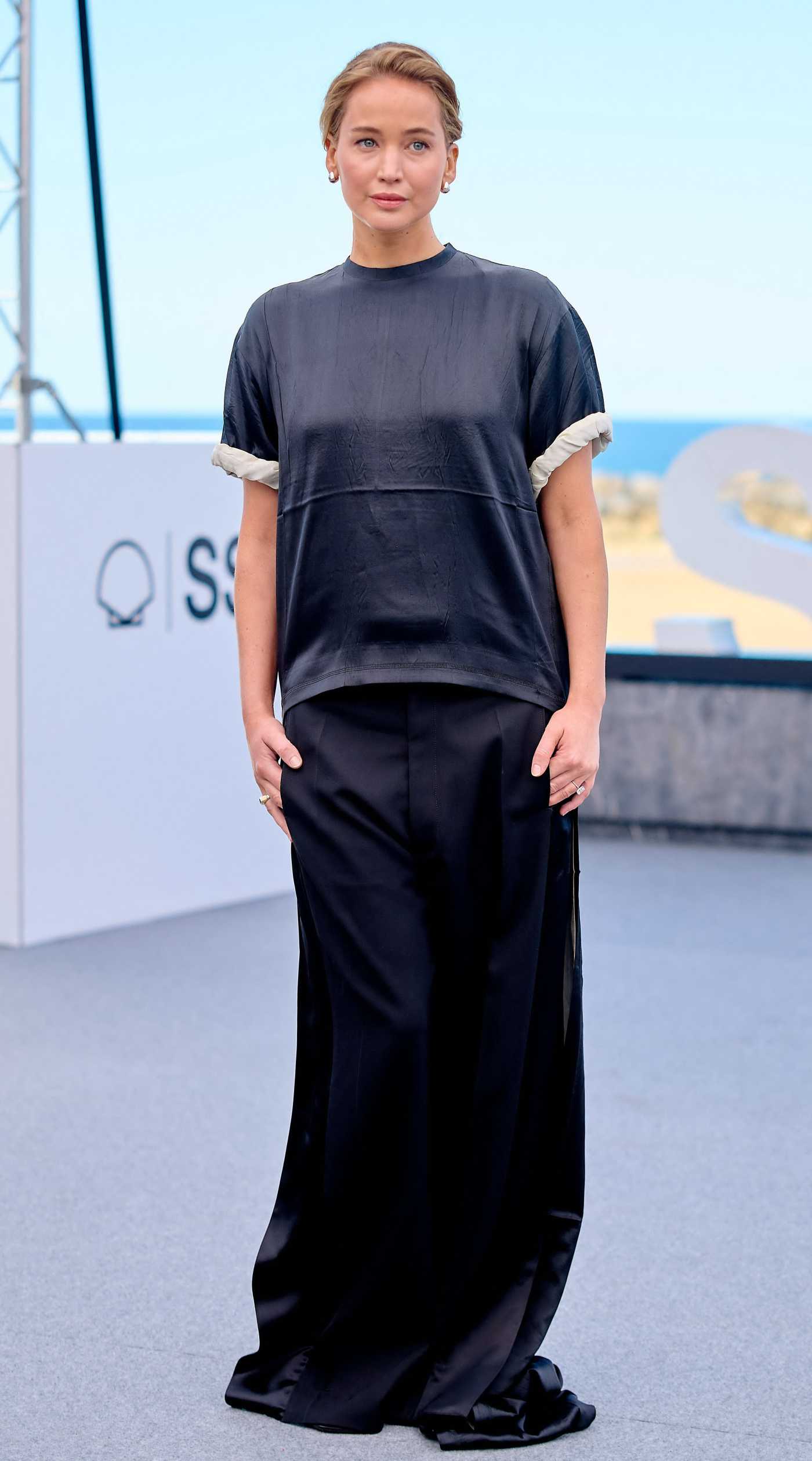 Jennifer Lawrence Attends the Die My Love Photocall During the 73rd San Sebastian International Film Festival in Spain 09/26/2025